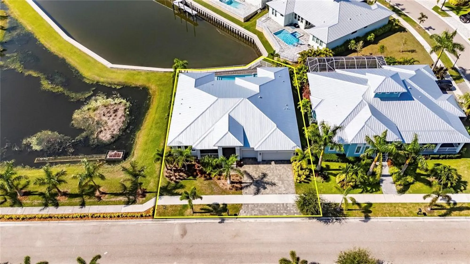 Property Slideshow image 72 of 91 | 614 pinckney dr, Apollo Beach, FL, 33572