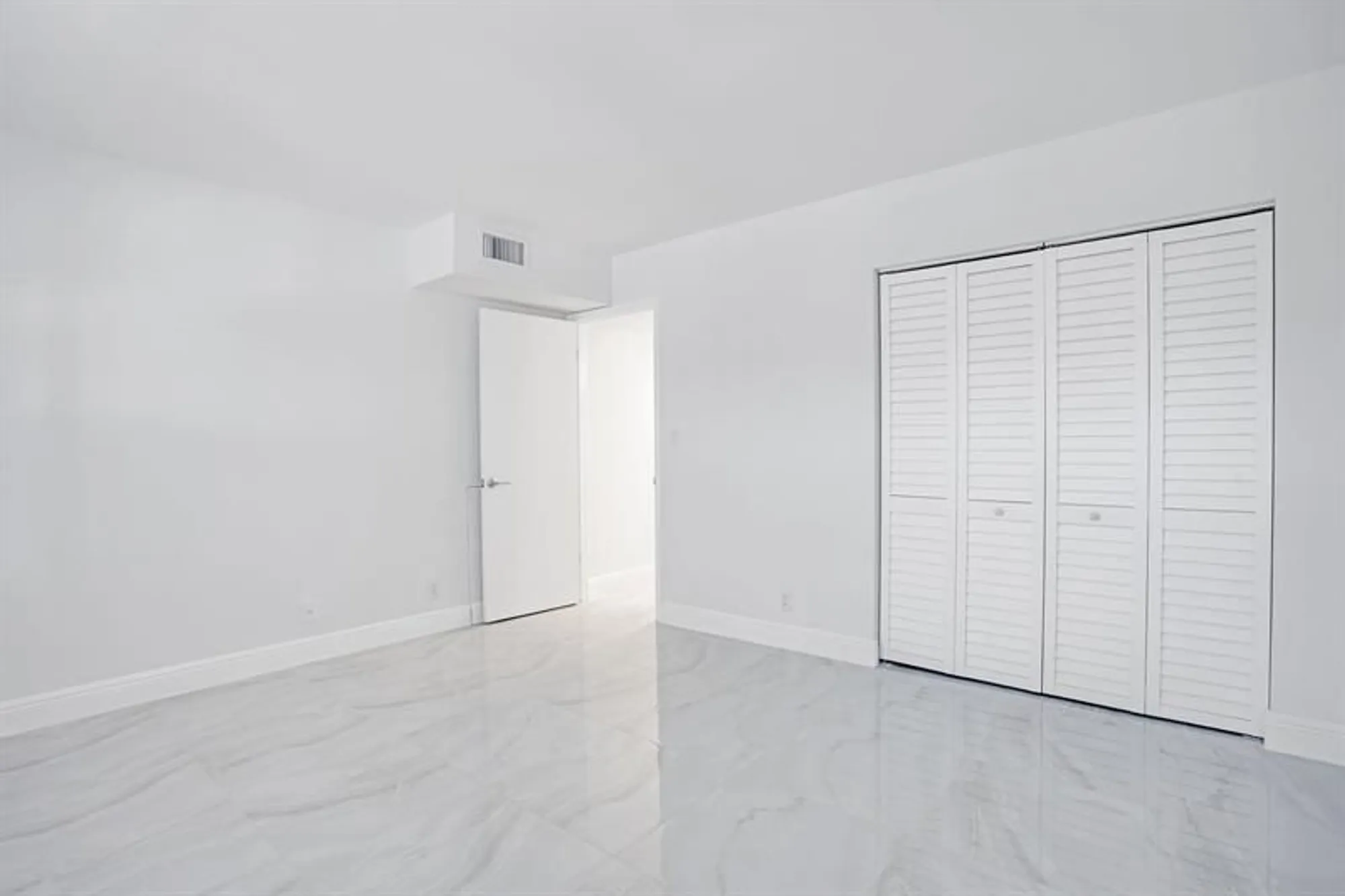 Property Slideshow image 24 of 32 | 2202 lucaya bnd h2, Coconut Creek, FL, 33066