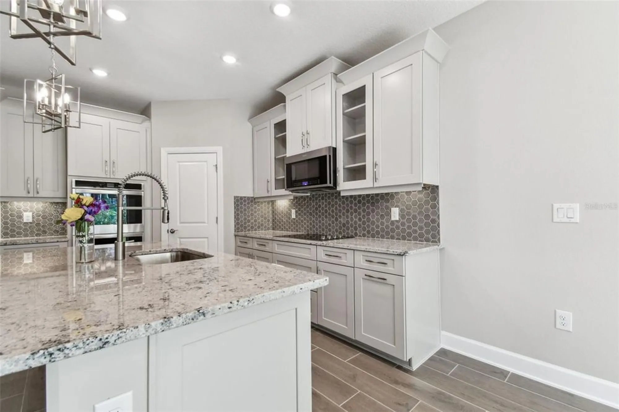 Property Slideshow image 13 of 62 | 620 nasturtium ct, Nokomis, FL, 34275