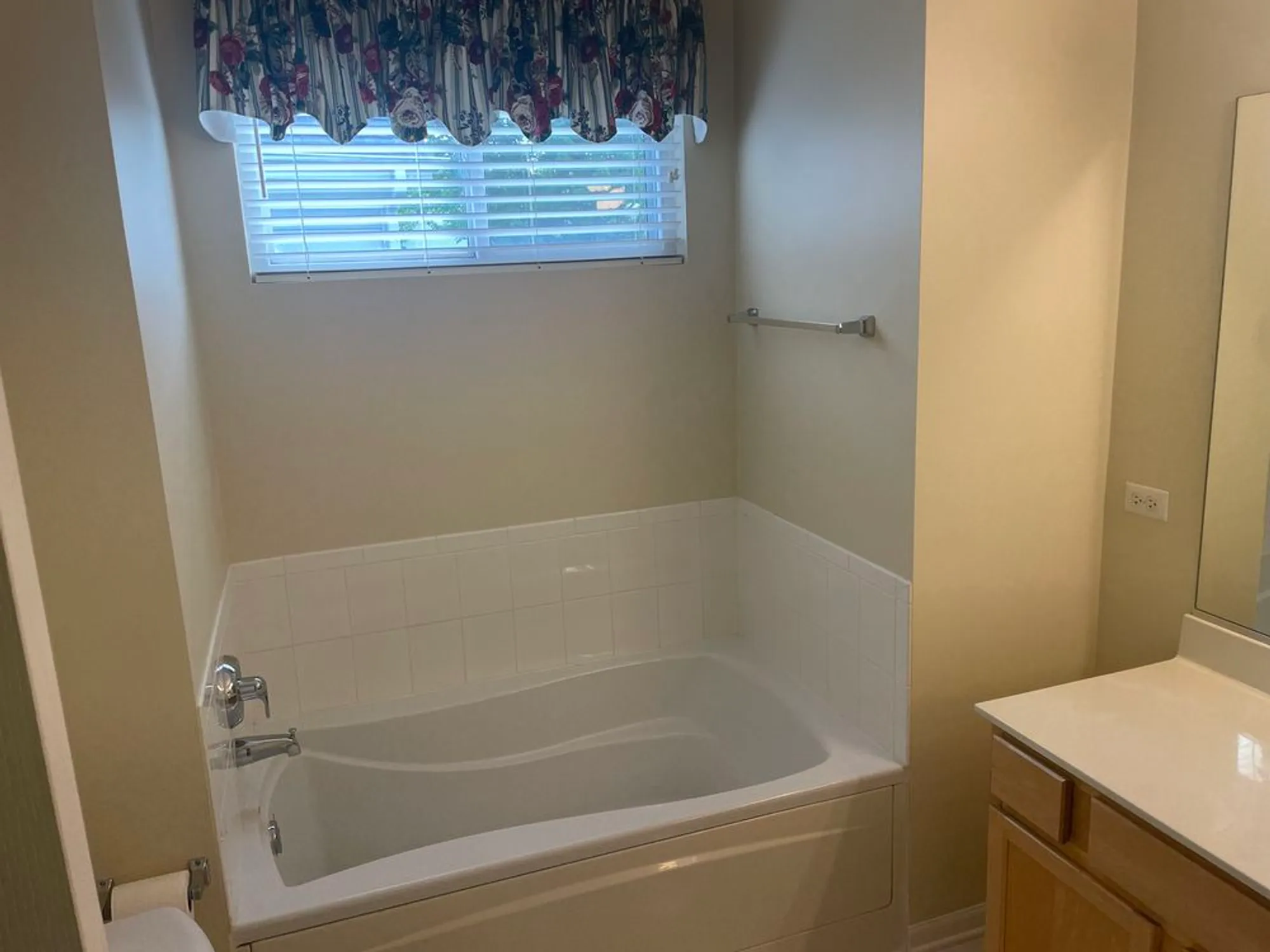 Property Slideshow image 36 of 43 | 21024 w walnut ln, Plainfield, IL, 60544