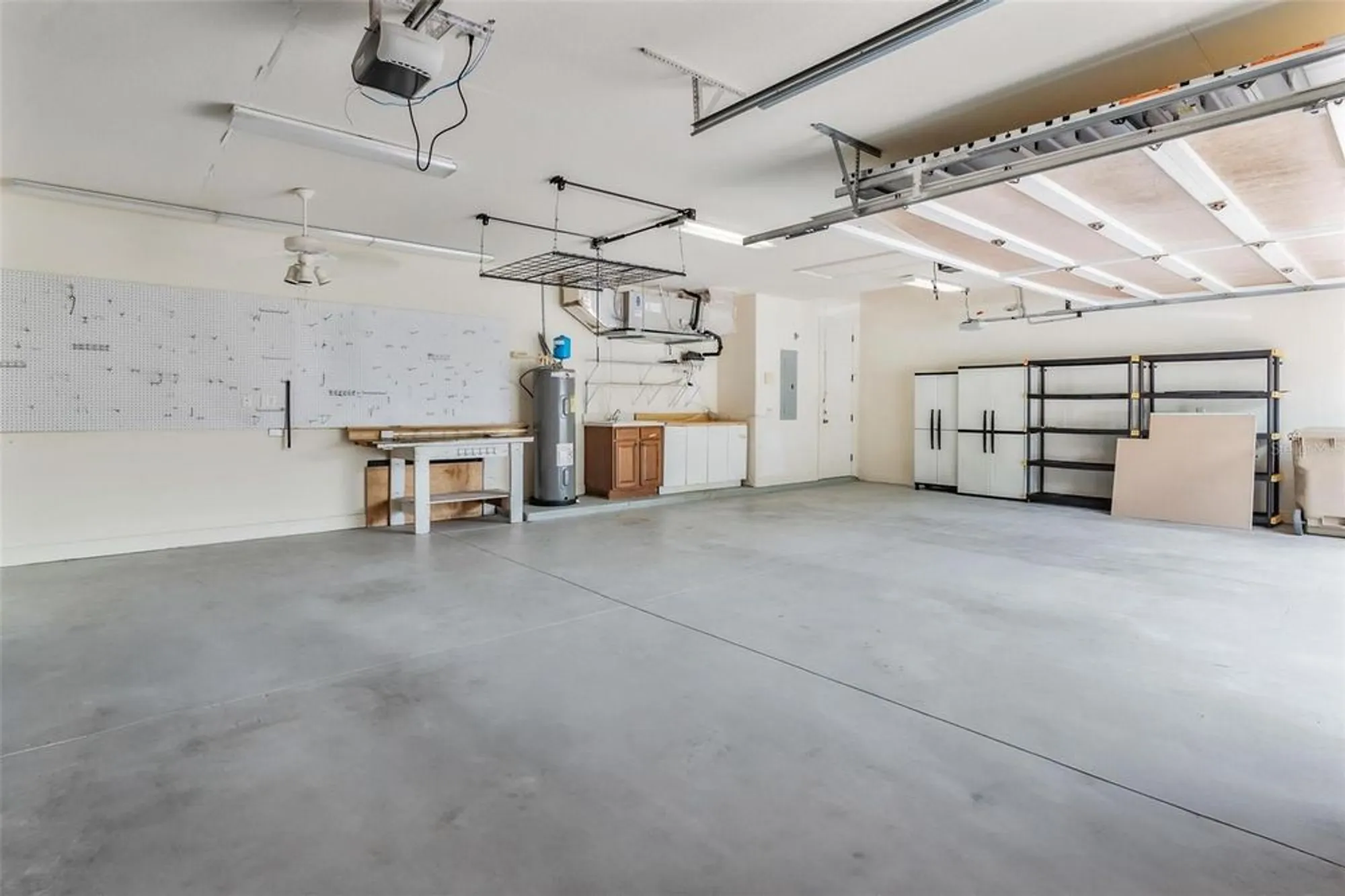 Property Slideshow image 41 of 49 | 5239 grove mnr, Lady Lake, FL, 32159