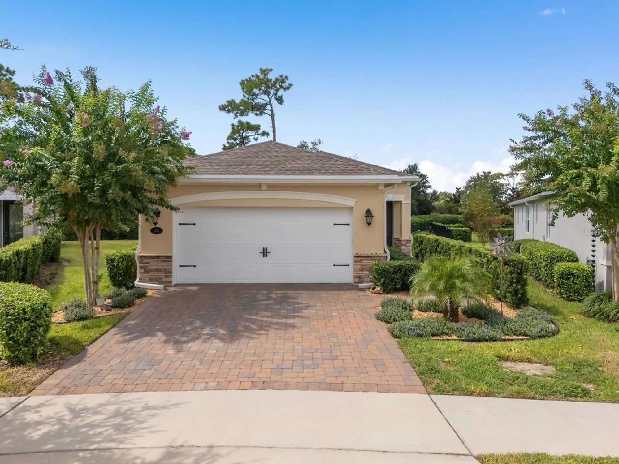 Property Slideshow image 3 of 36 | 213 old moss cir, Deland, FL, 32724