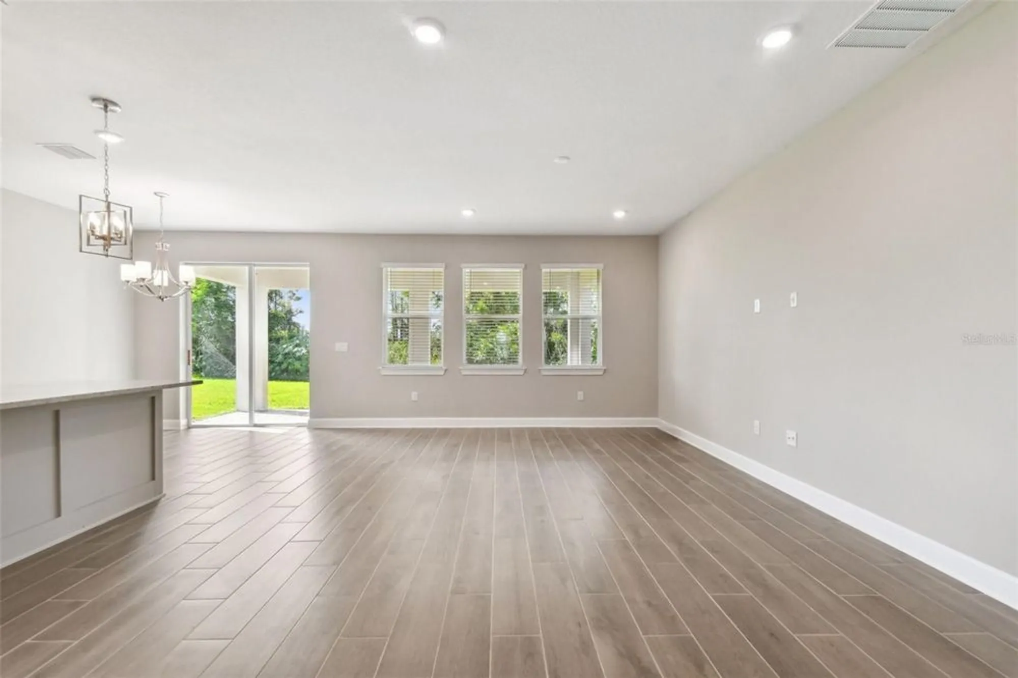 Property Slideshow image 9 of 62 | 620 nasturtium ct, Nokomis, FL, 34275