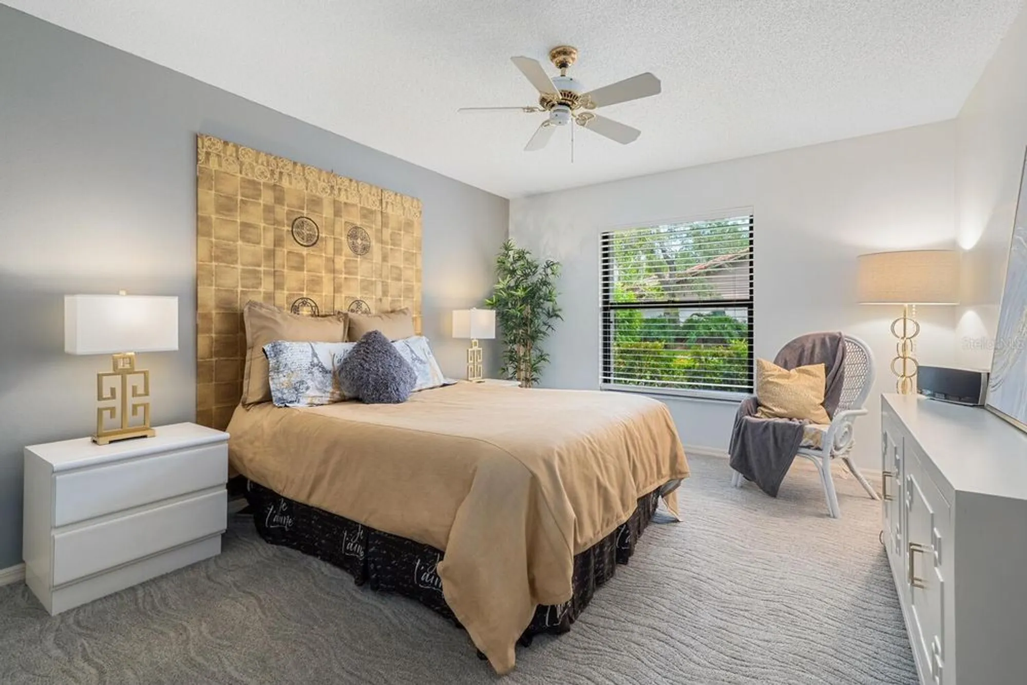 Property Slideshow image 30 of 49 | 4033 wilshire cir 139, Sarasota, FL, 34238