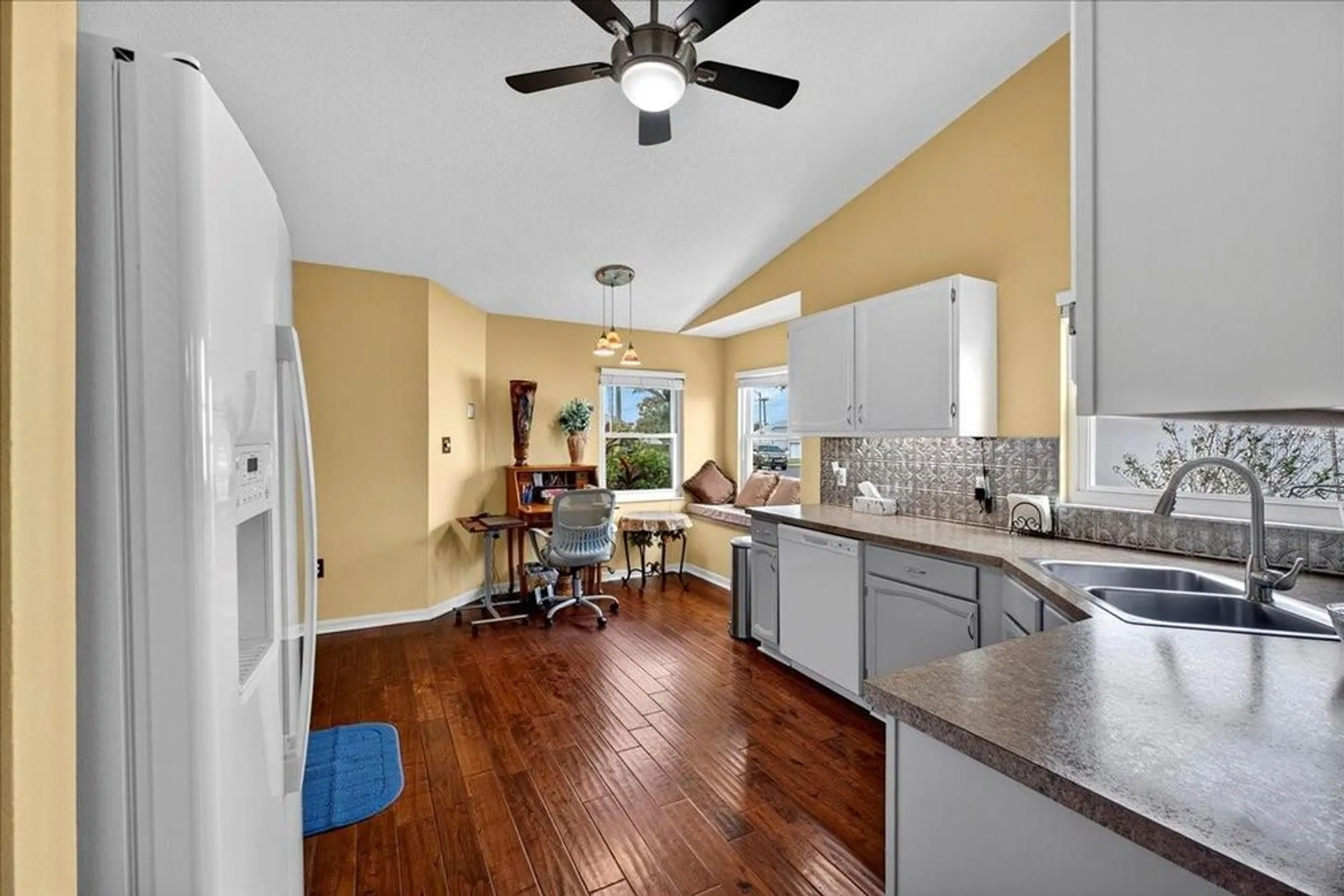 Property Slideshow image 11 of 71 | 6381 egret dr apt 25, Lakeland, FL, 33809