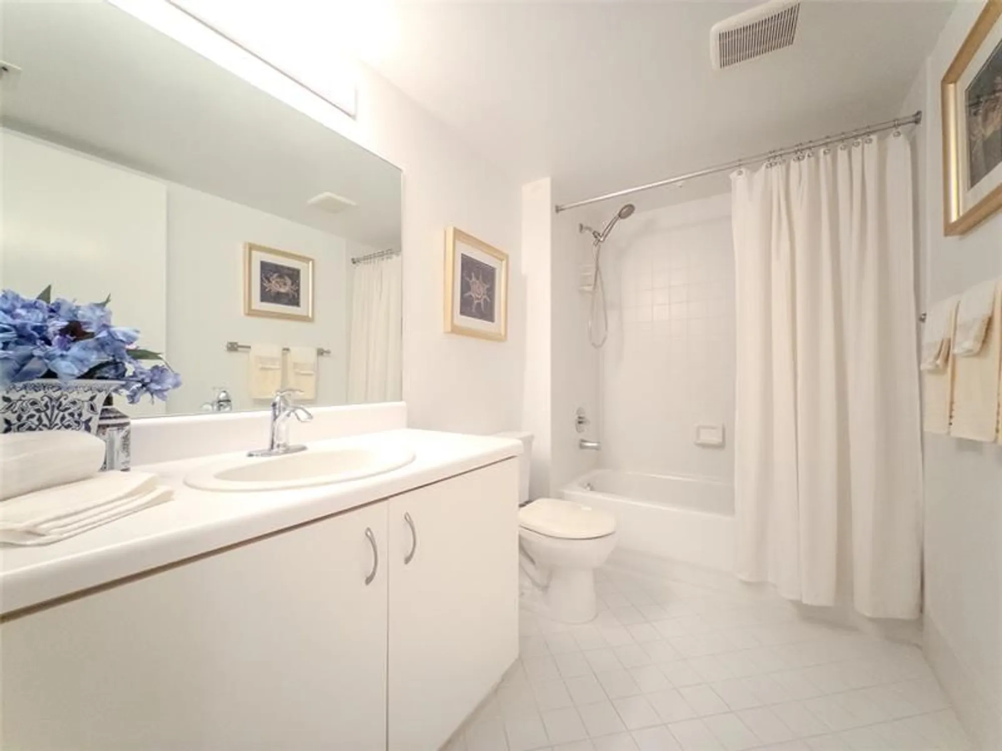 Property Slideshow image 27 of 40 | 901 sw 141st ave apt 301, Pembroke Pines, FL, 33027