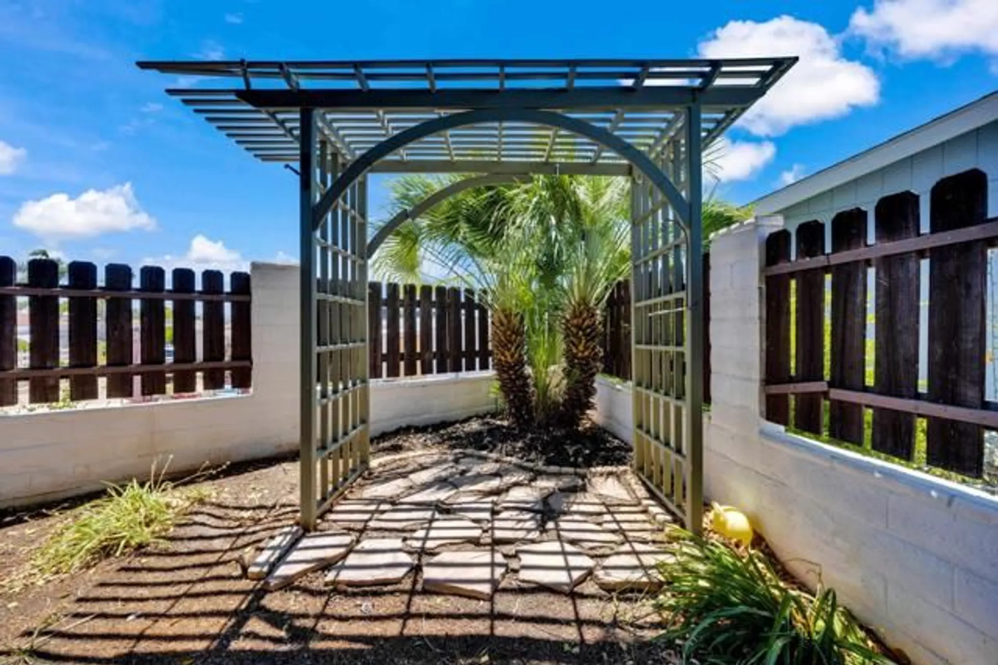 Property Slideshow image 37 of 45 | 38020 calle confite, Murrieta, CA, 92563