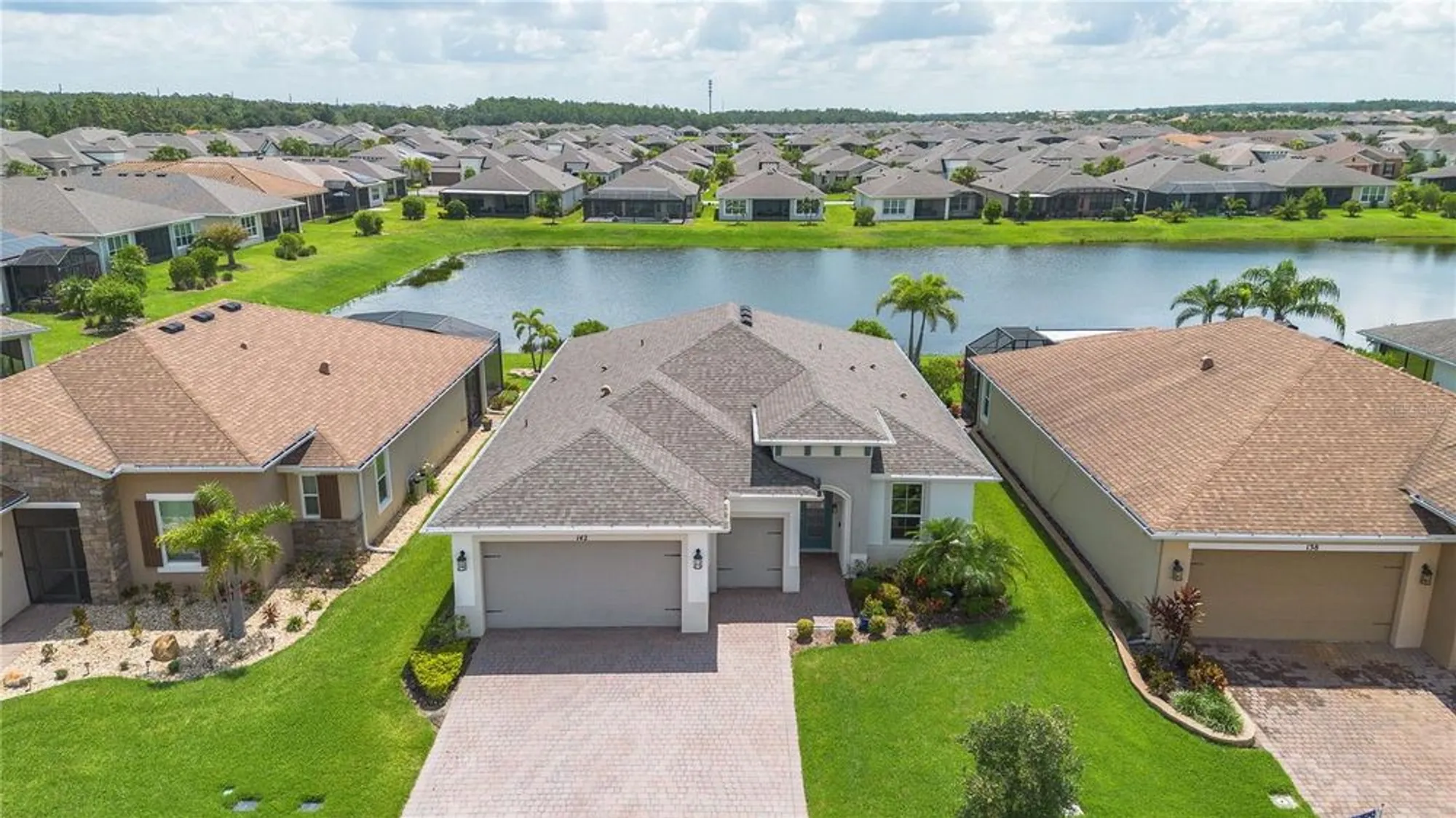 Property Slideshow image 33 of 37 | 142 olympus way, Kissimmee, FL, 34759