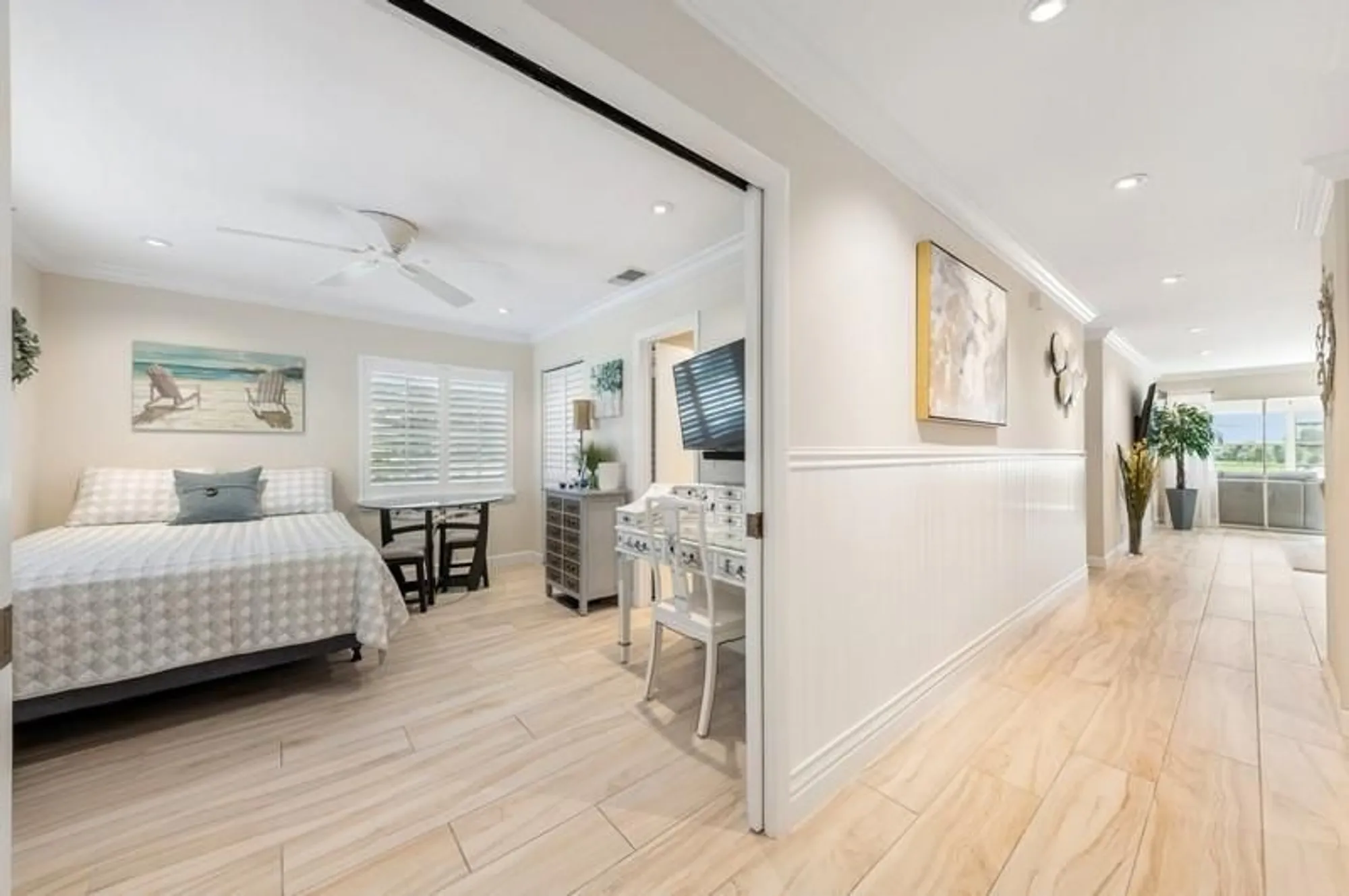 Property Slideshow image 4 of 20 | 13578 via flora e, Delray Beach, FL, 33484