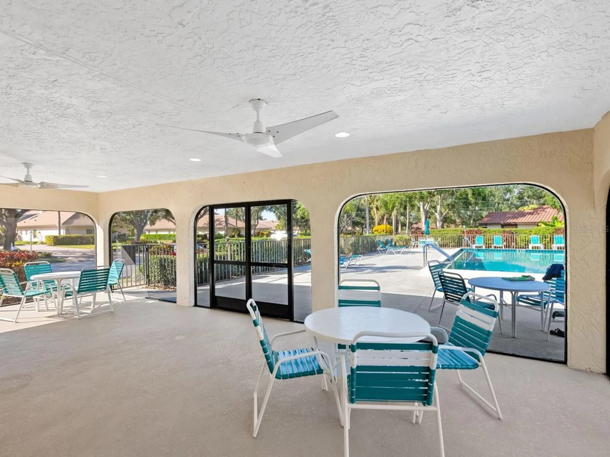 Property Slideshow image 40 of 53 | 5450 golf pointe dr, Sarasota, FL, 34243