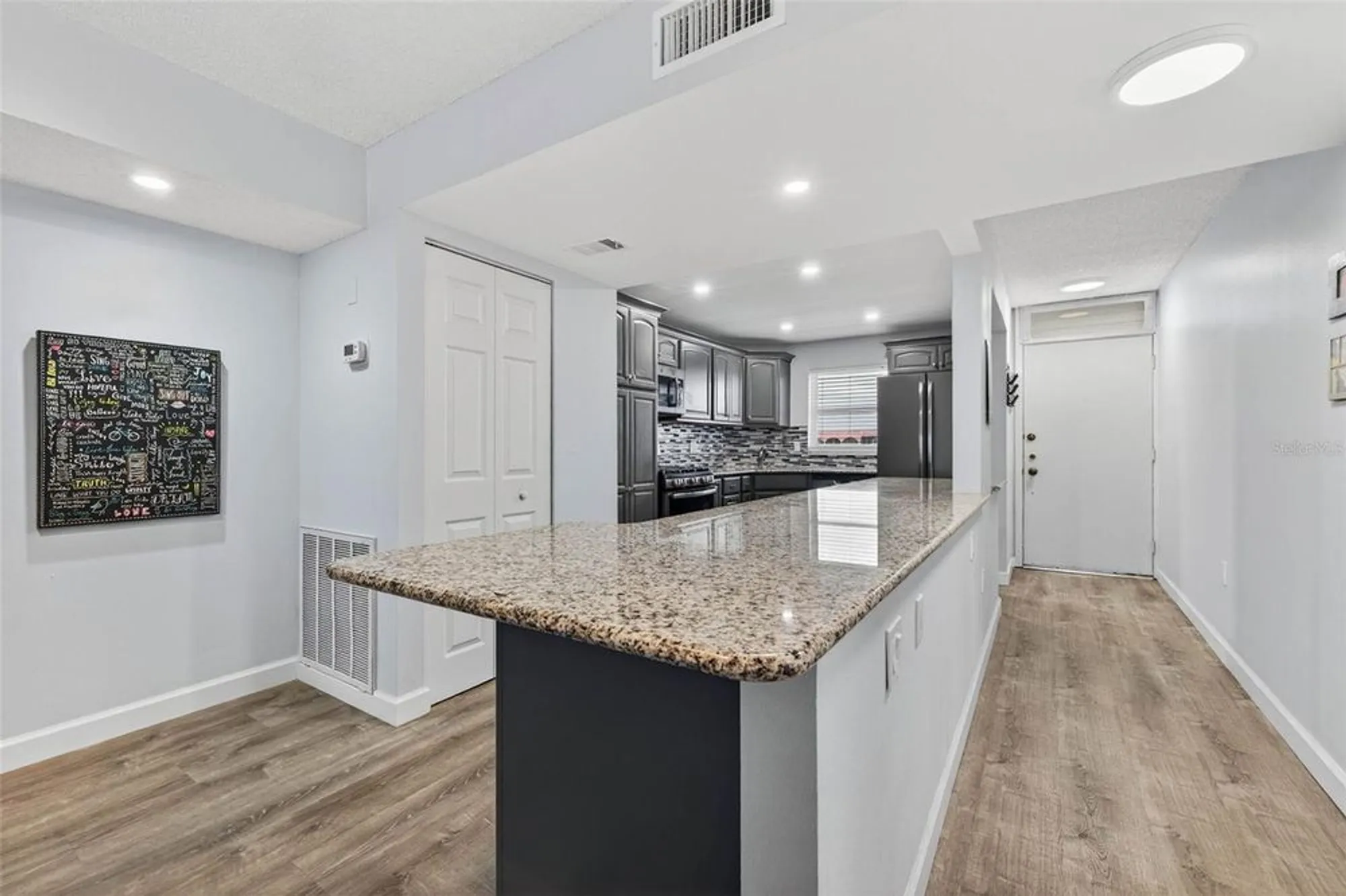 Property Slideshow image 4 of 44 | 6020 shore blvd 602, Gulfport, FL, 33707