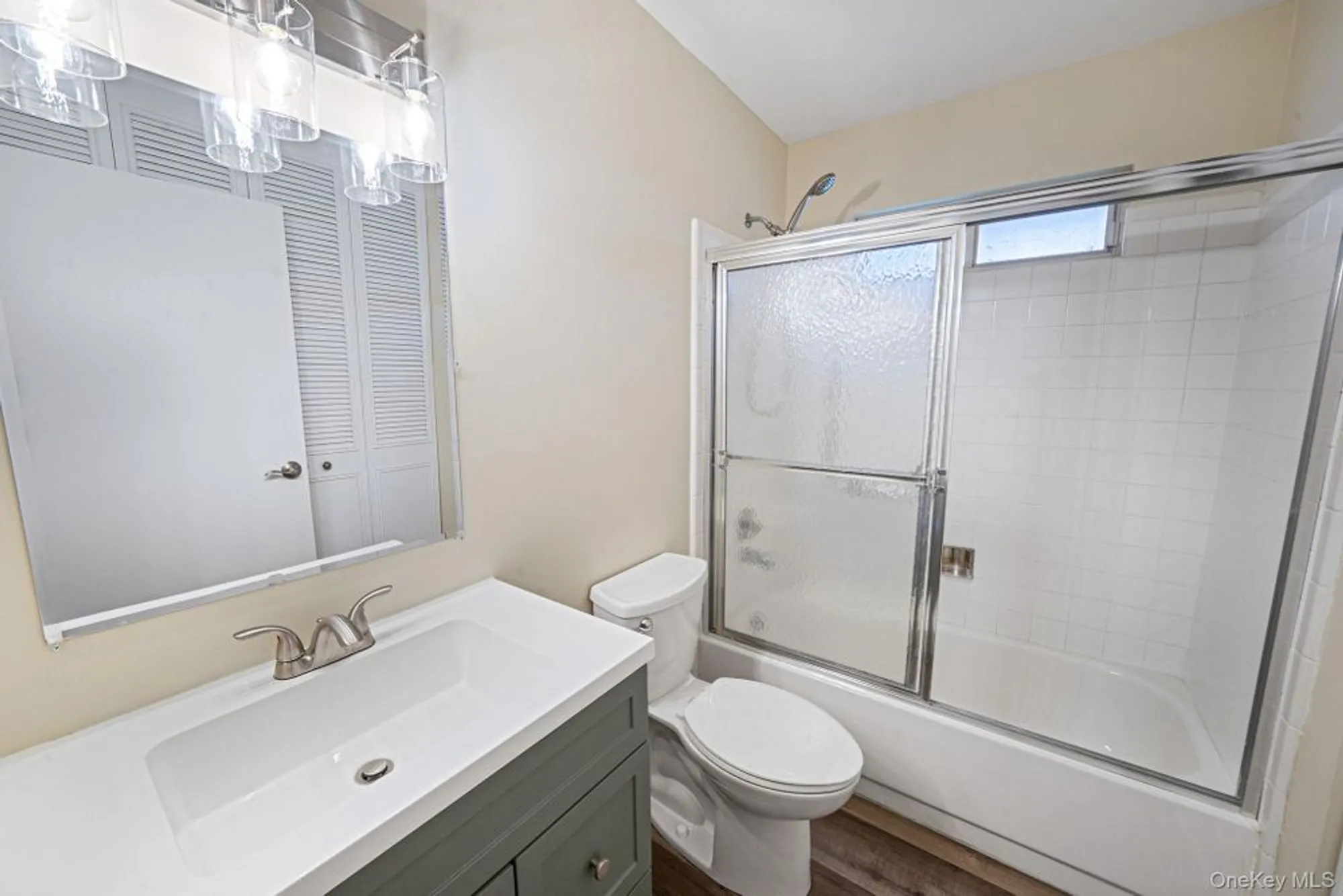 Property Slideshow image 12 of 24 | 380 woodbridge dr d, Ridge, NY, 11961
