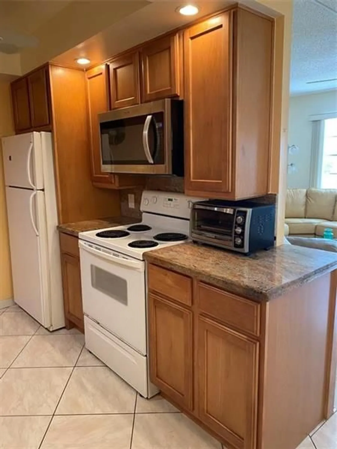 Property Slideshow image 4 of 54 | 3012 westbury f # 3012, Deerfield Beach, FL, 33442