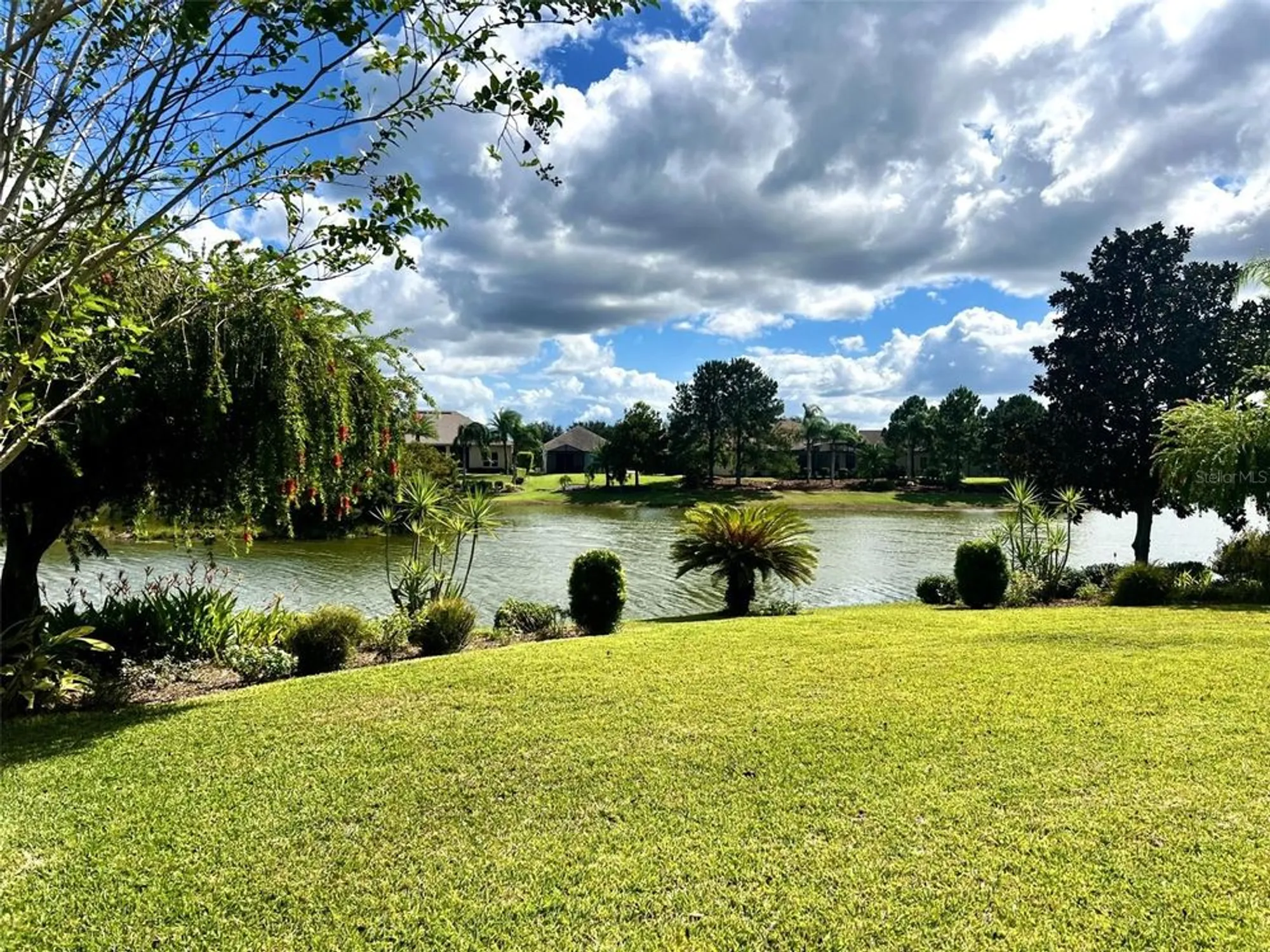 Property Slideshow image 3 of 50 | 8860 bridgeport bay cir, Mount Dora, FL, 32757