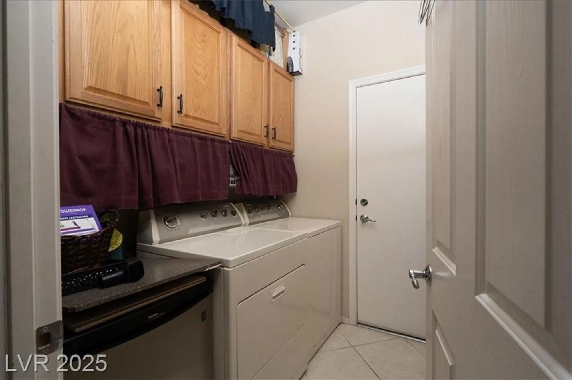 Property Slideshow image 26 of 47 | 2486 divine sky dr, Henderson, NV, 89044