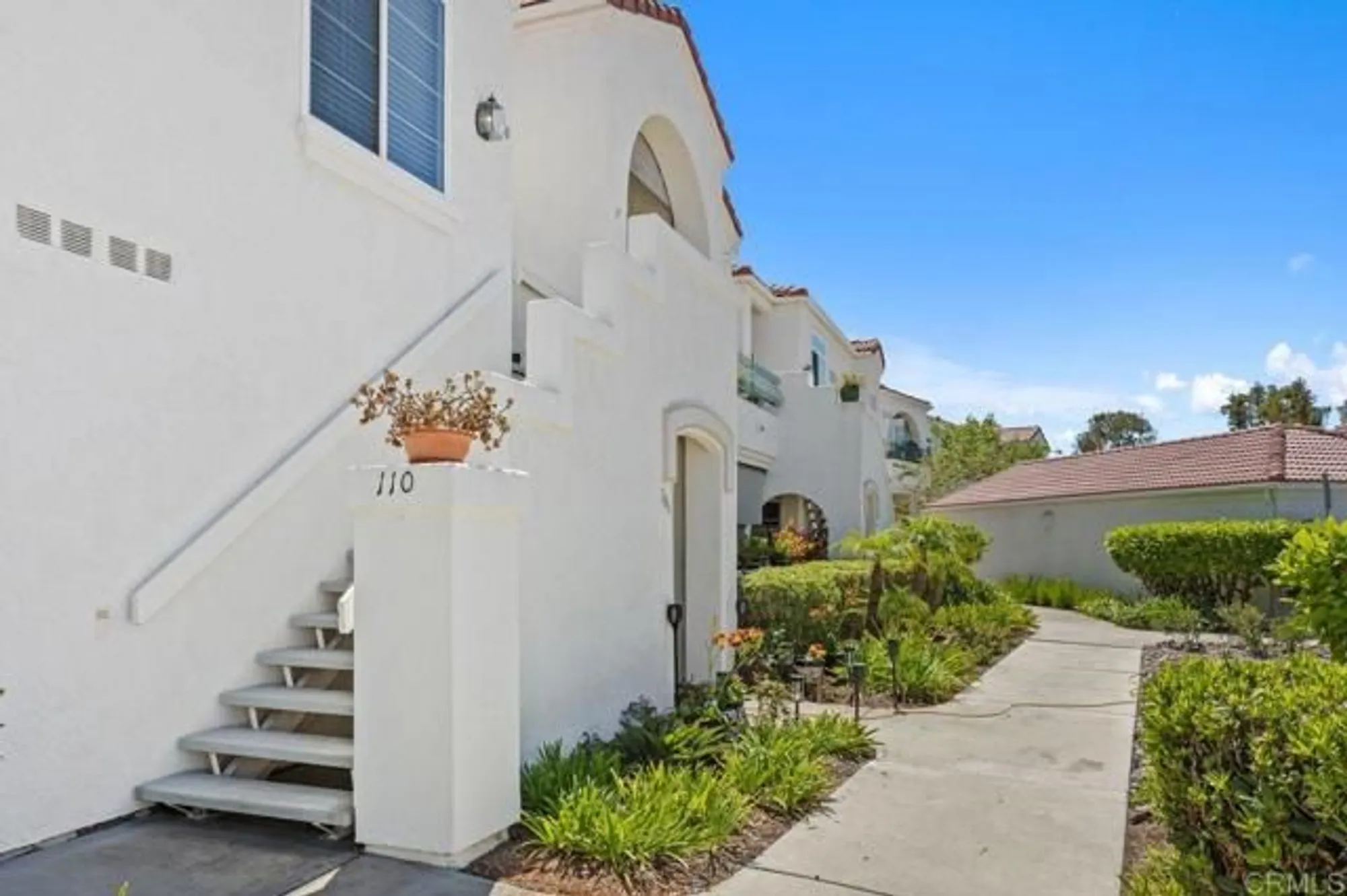 Property Slideshow image 2 of 48 | 3325 genoa way unit 110, Oceanside, CA, 92056