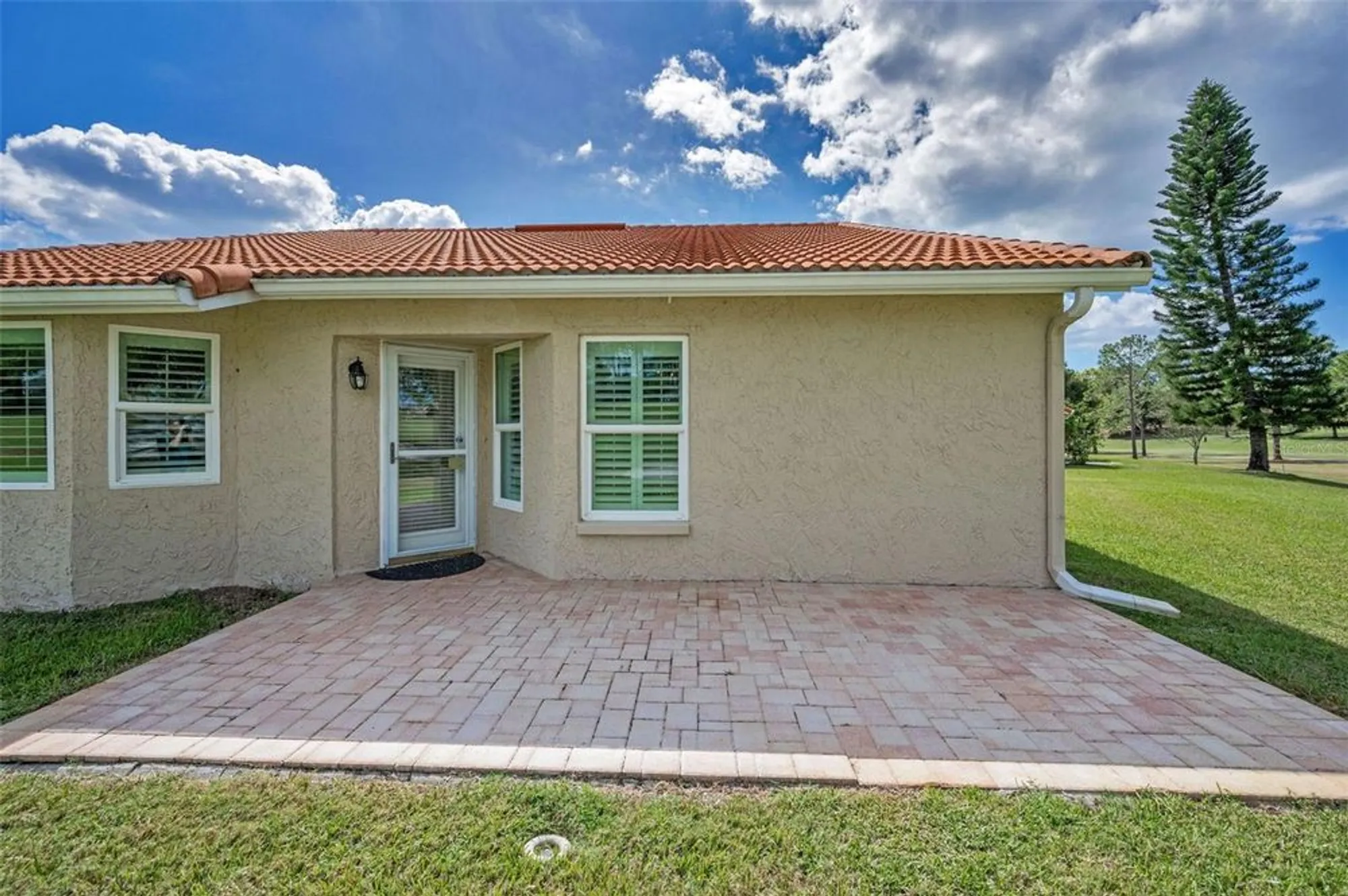 Property Slideshow image 26 of 58 | 1199 woodfield ct, Palm Harbor, FL, 34684