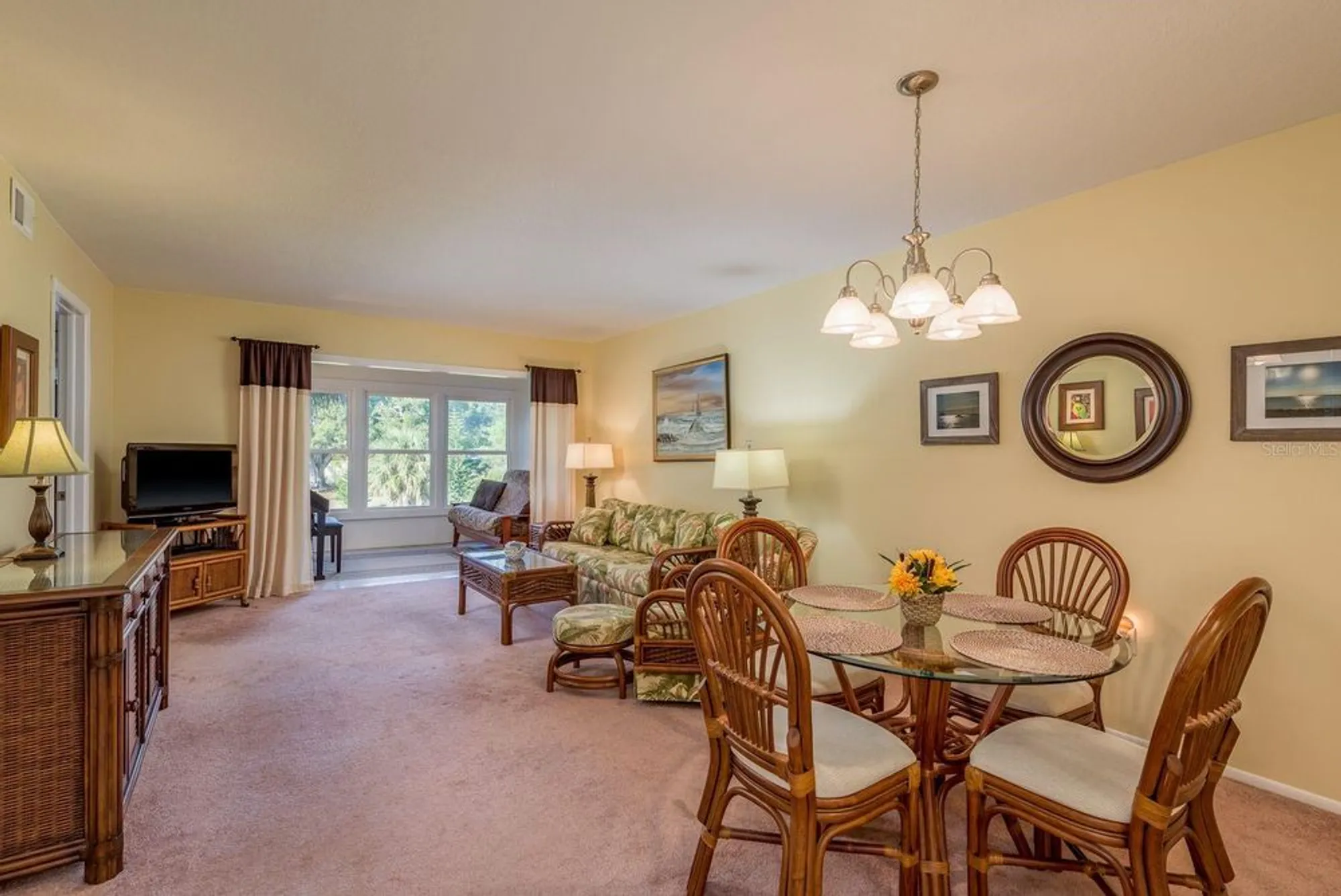 Property Slideshow image 7 of 27 | 936 virginia st 208, Dunedin, FL, 34698