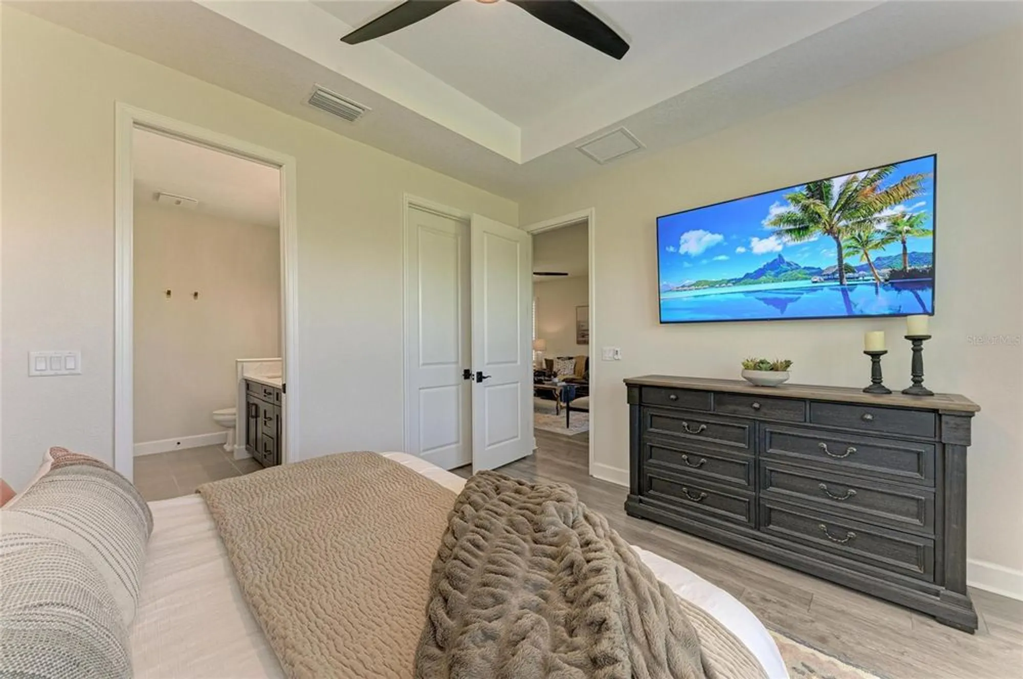 Property Slideshow image 24 of 53 | 16225 paynes mill dr, Bradenton, FL, 34211