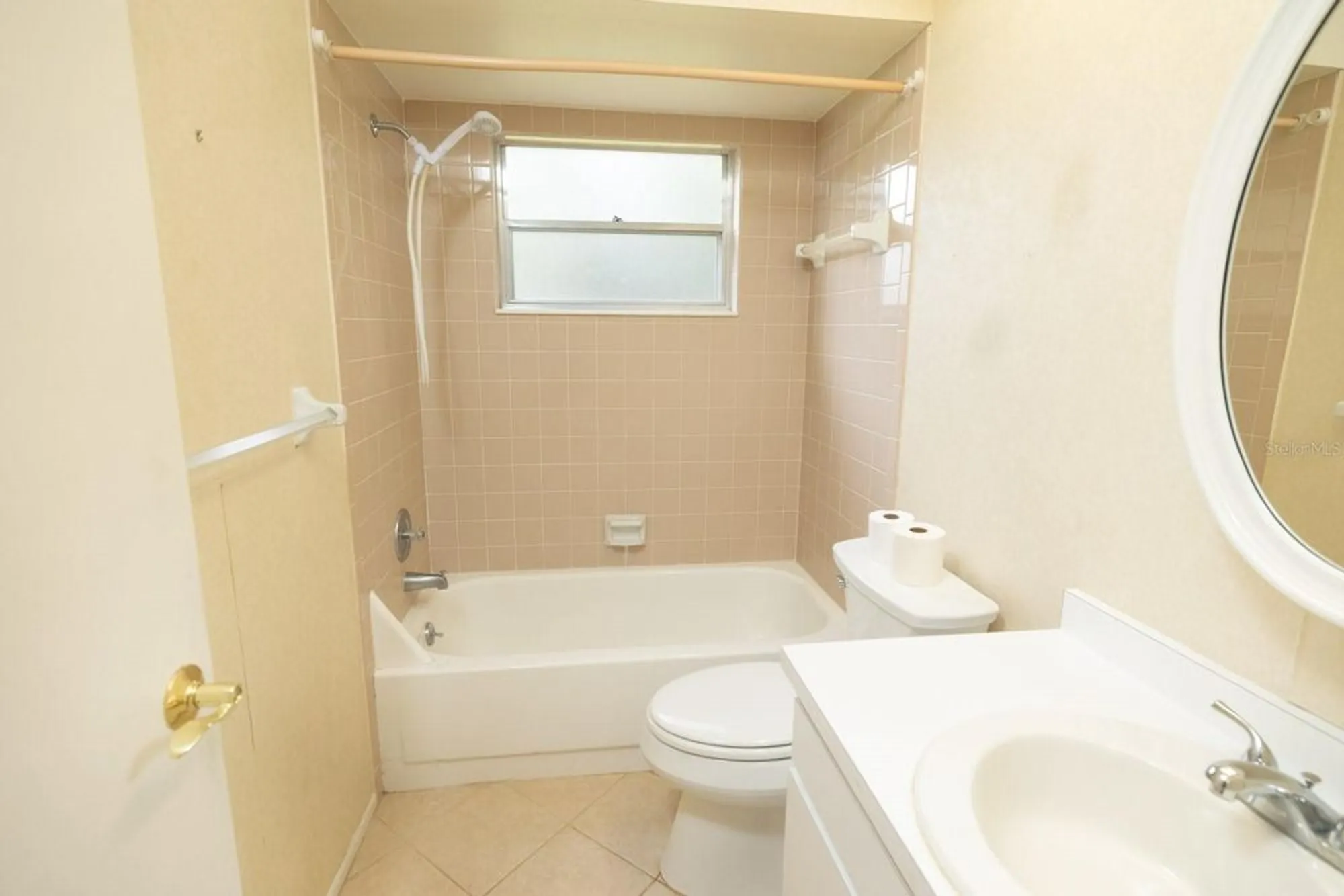 Property Slideshow image 35 of 58 | 4018 oakhurst dr 3181, Sarasota, FL, 34233