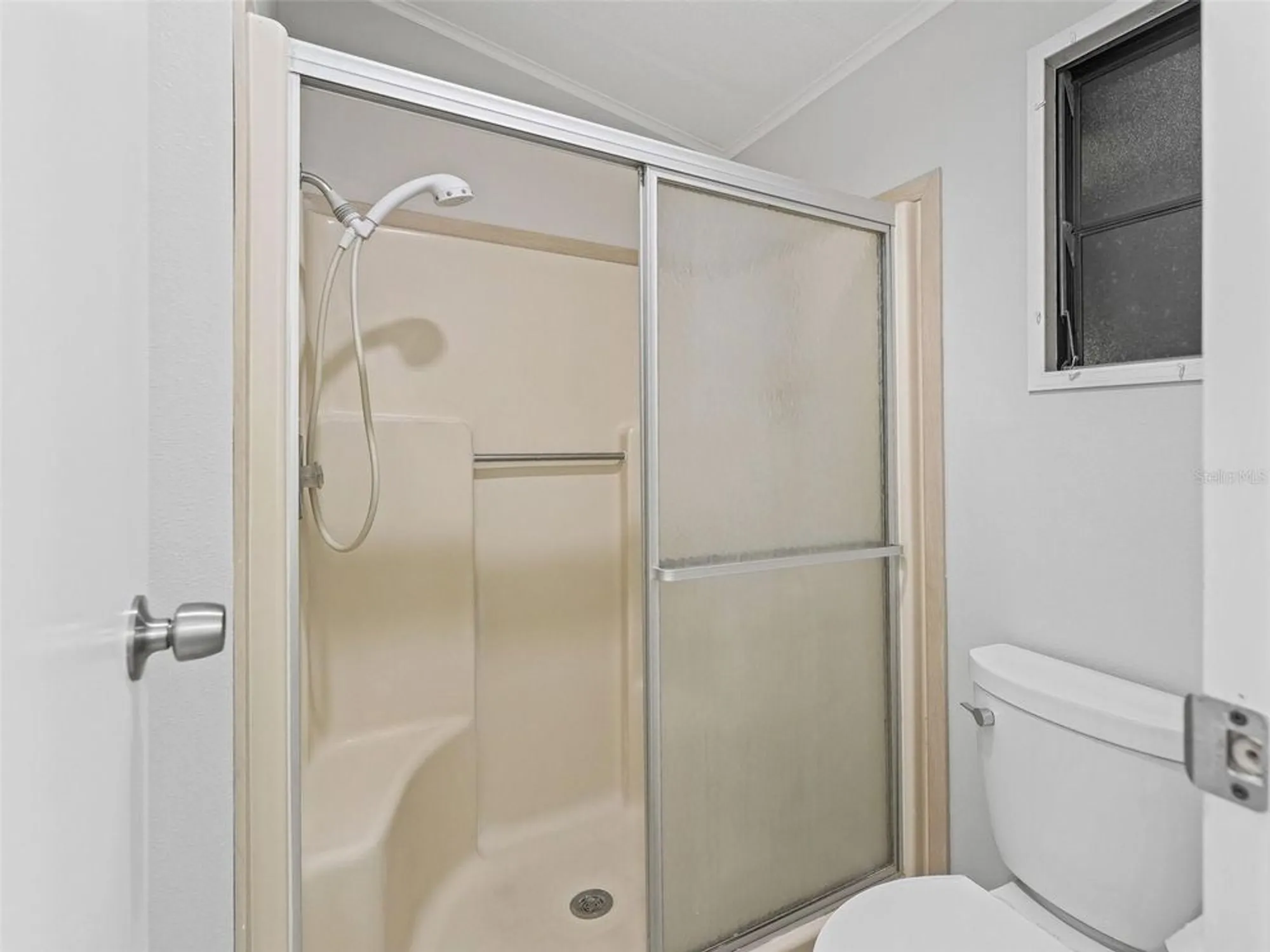 Property Slideshow image 19 of 37 | 1708 lauren ln, Lady Lake, FL, 32159