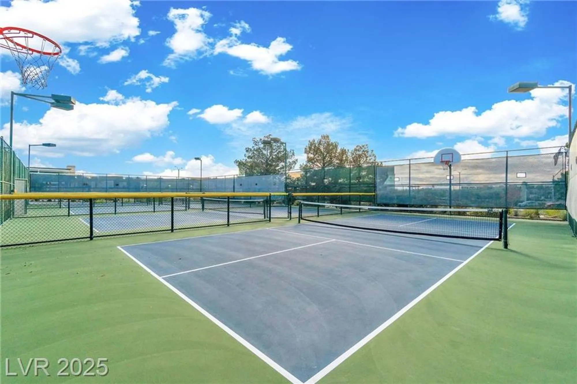 Property Slideshow image 30 of 32 | 3508 kittiwake rd, North Las Vegas, NV, 89084