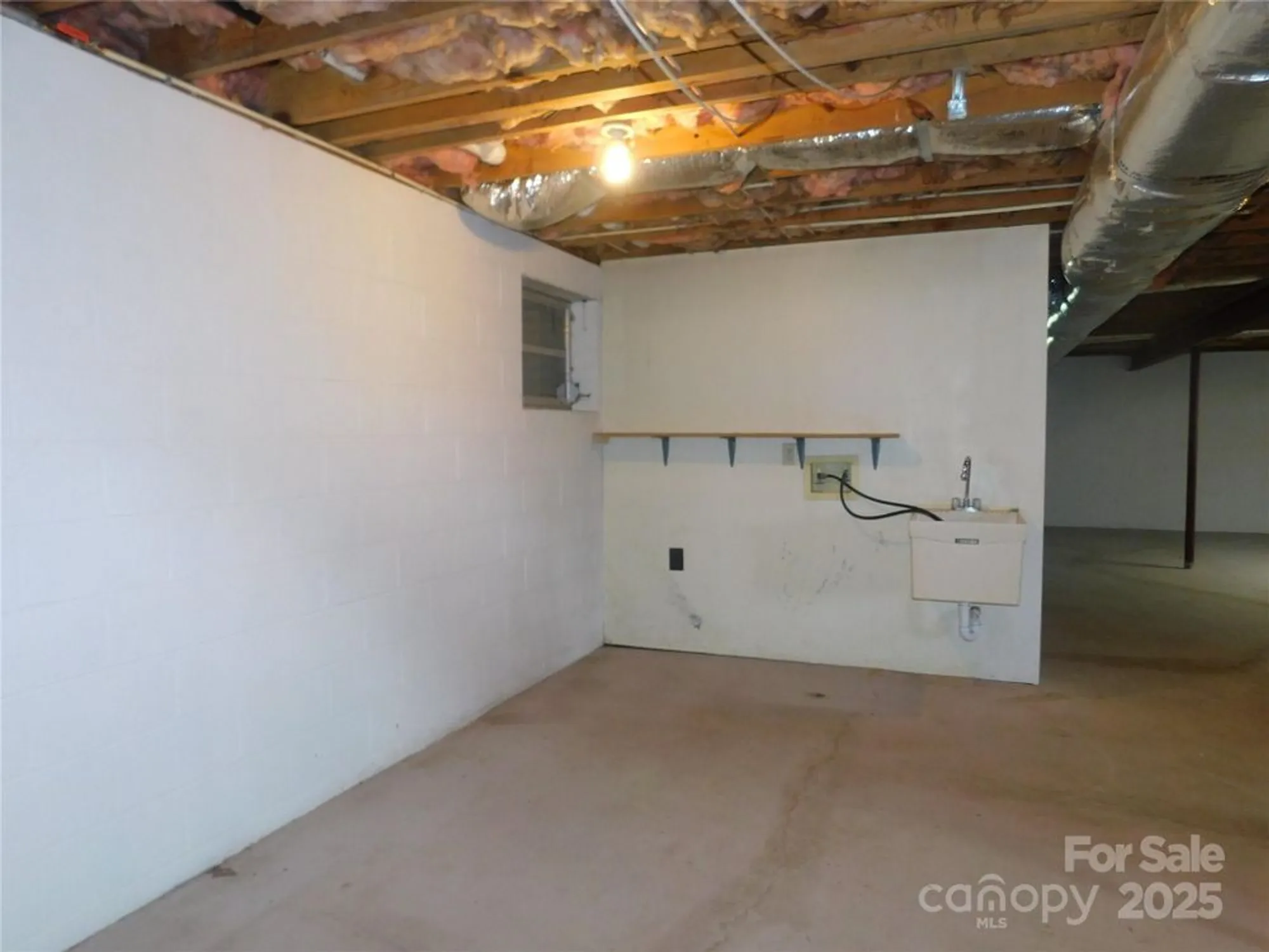 Property Slideshow image 27 of 33 | 125 fulton dr, Hendersonville, NC, 28792