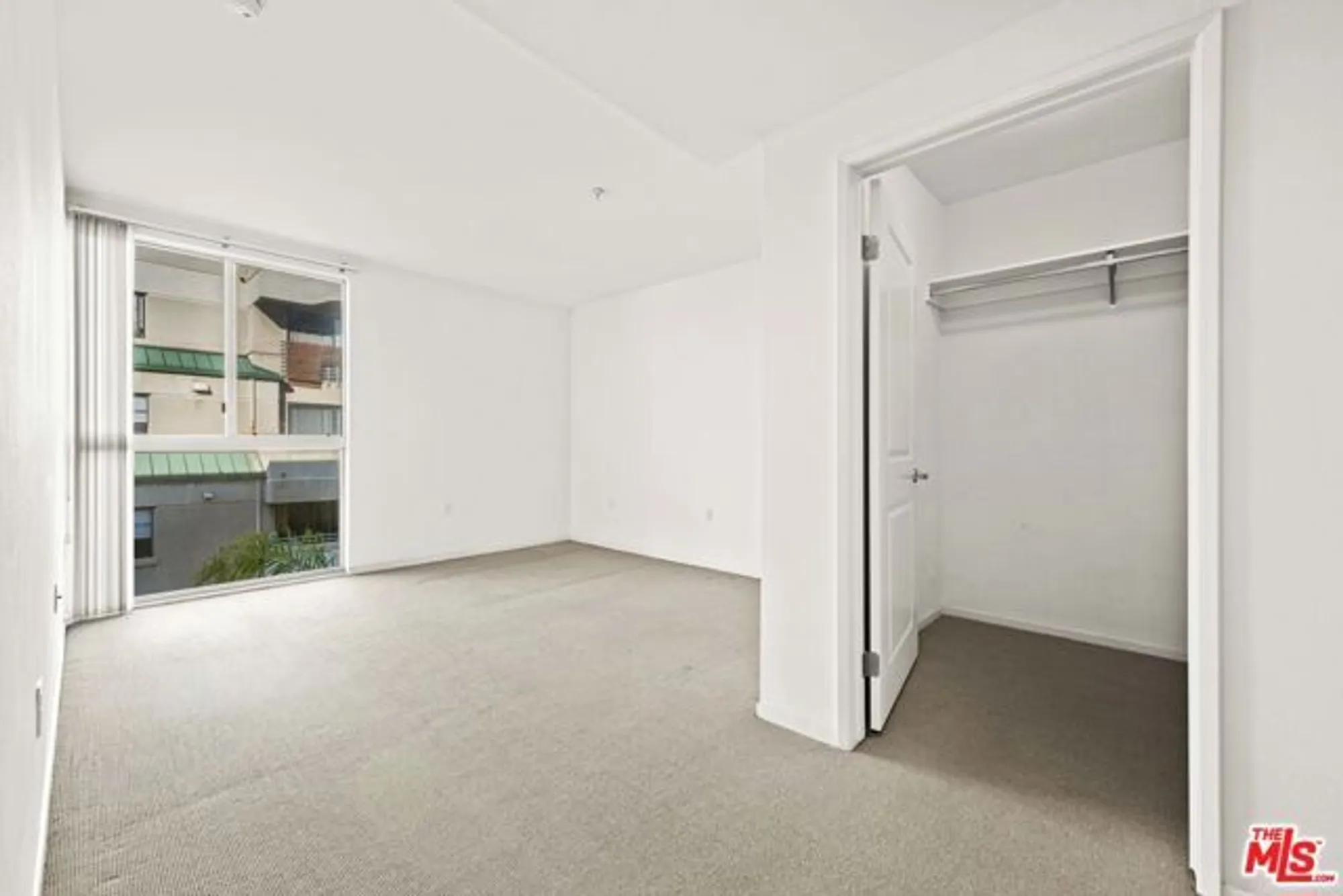 Property Slideshow image 15 of 35 | 267 s san pedro st unit 508, Los Angeles, CA, 90012