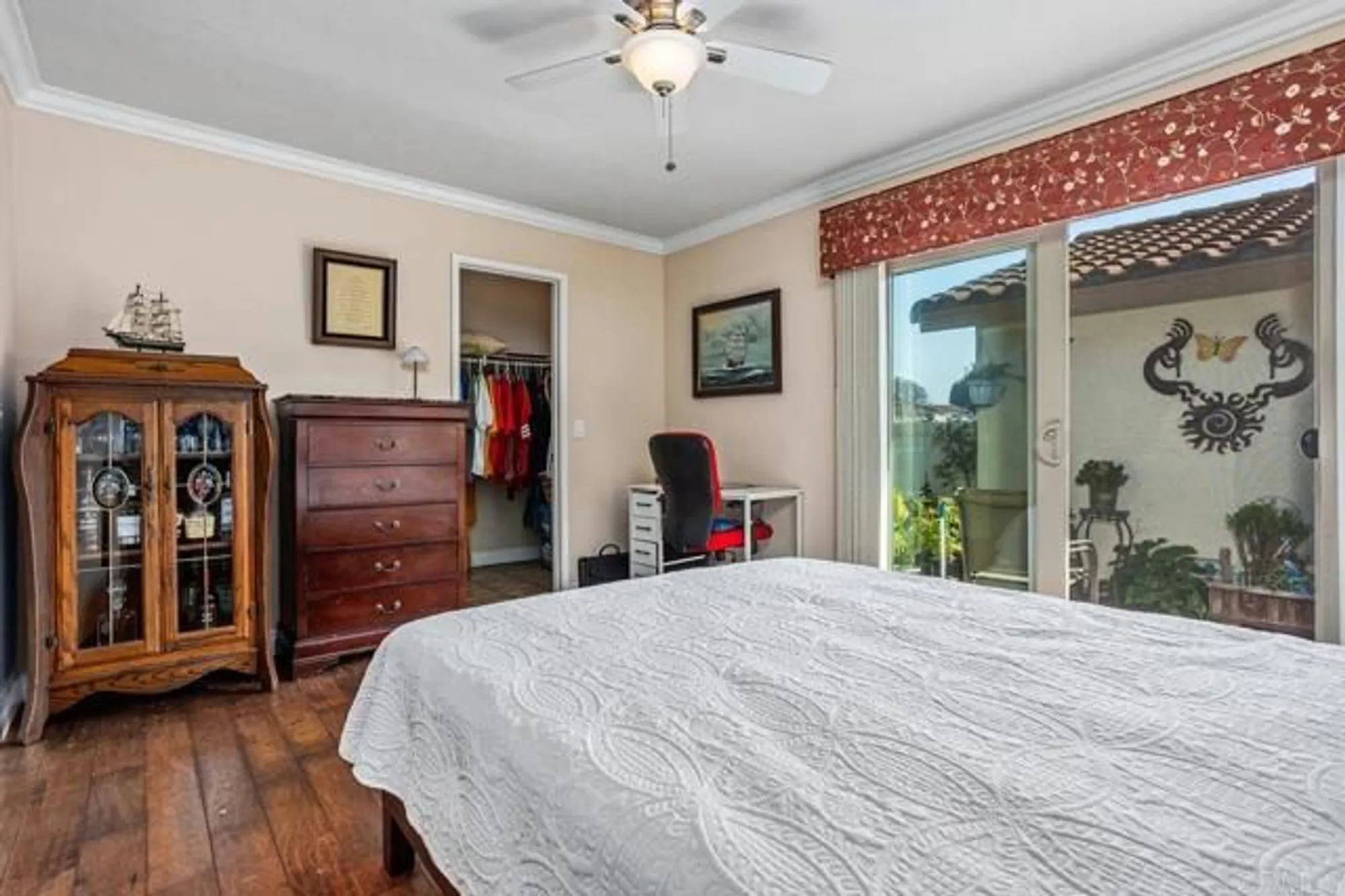 Property Slideshow image 18 of 31 | 204 summerside ln, Encinitas, CA, 92024