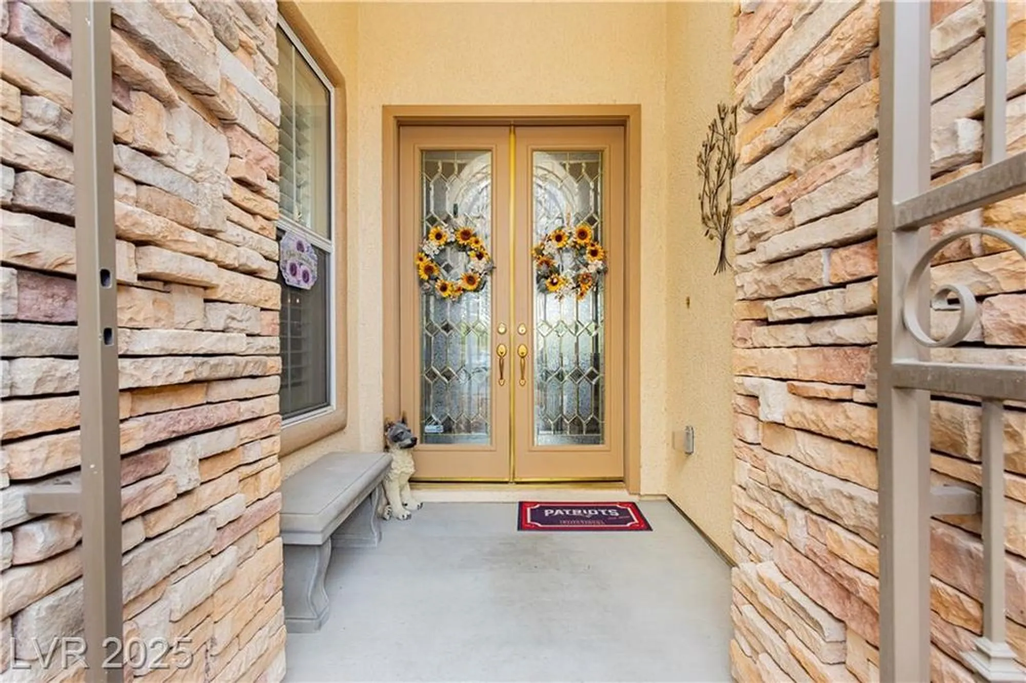 Property Slideshow image 5 of 45 | 10347 profeta ct, Las Vegas, NV, 89135