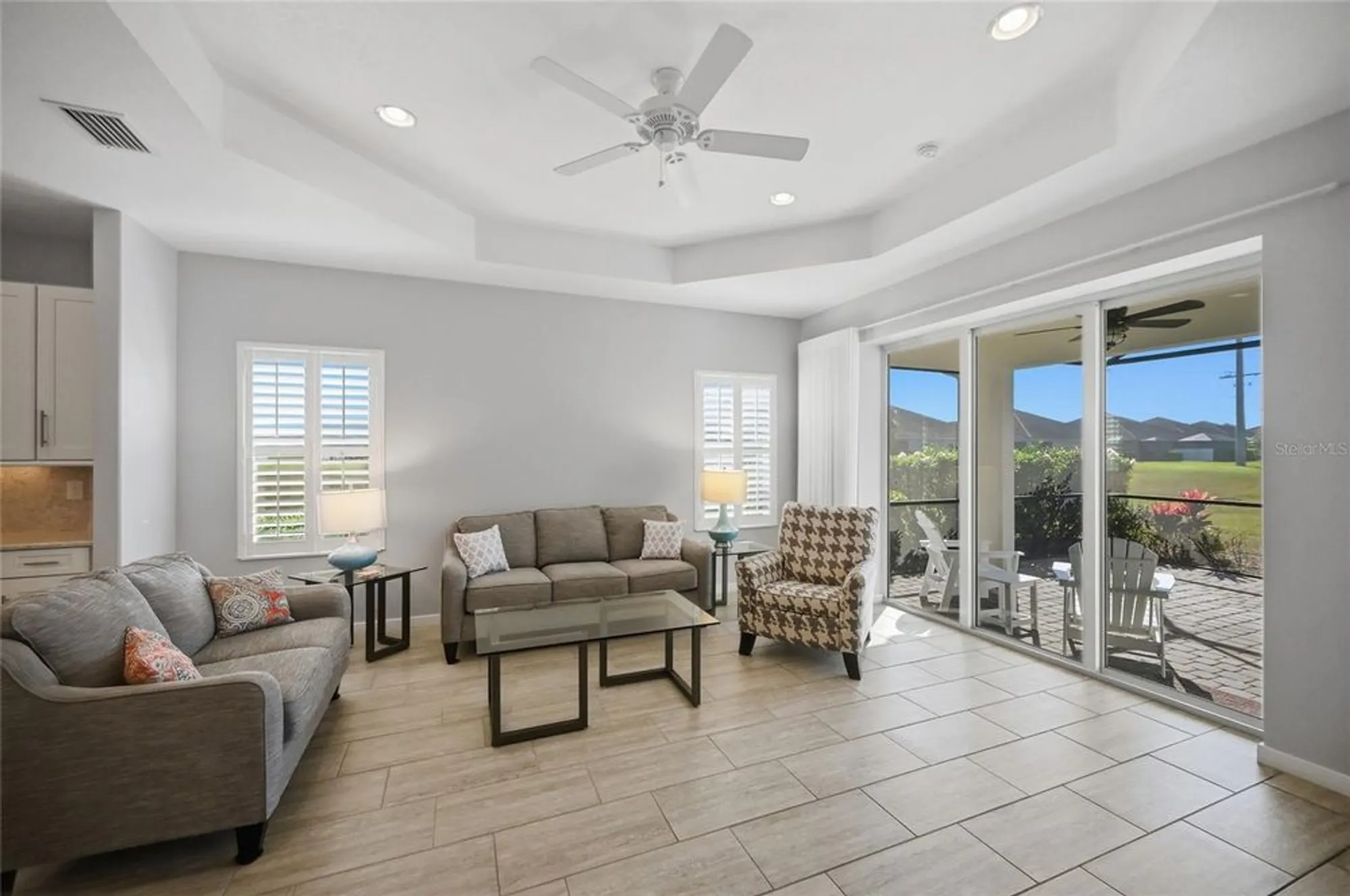 Property Slideshow image 16 of 50 | 7105 vista bella dr, Bradenton, FL, 34209
