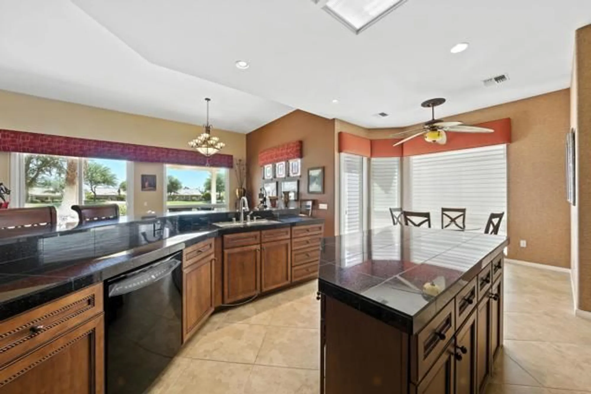 Property Slideshow image 20 of 41 | 37552 mojave sage st, Palm Desert, CA, 92211