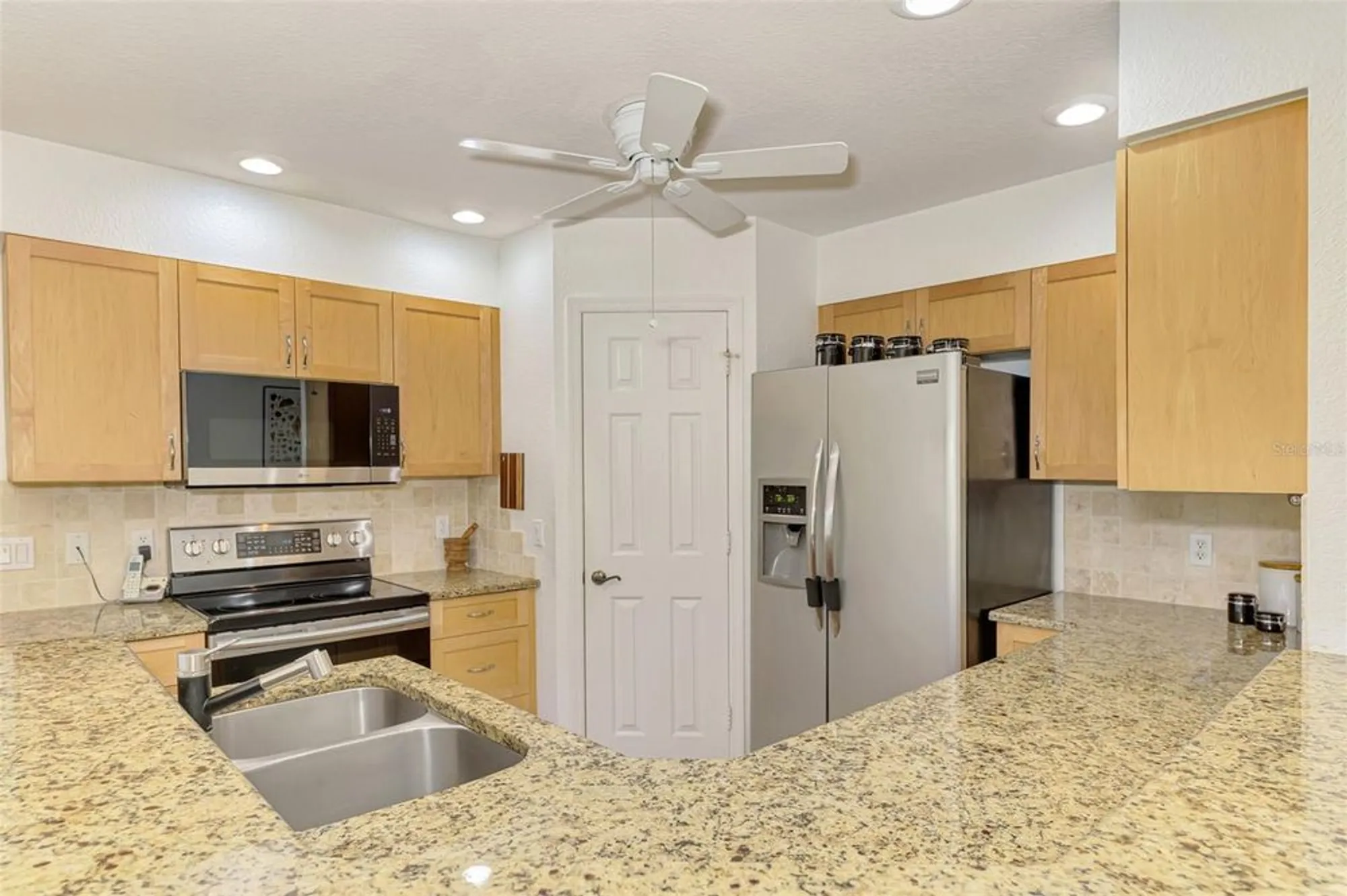 Property Slideshow image 15 of 87 | 14060 willow glen ct 128, Port Charlotte, FL, 33953