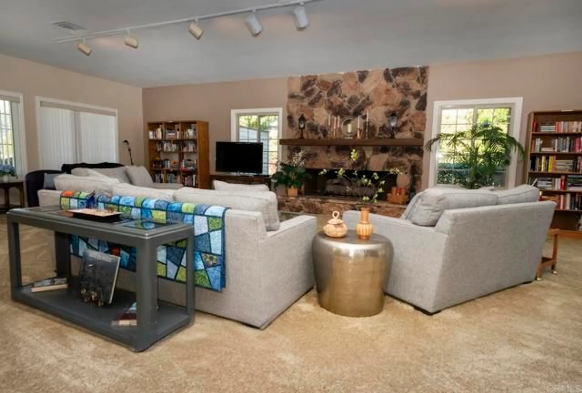 Property Slideshow image 28 of 30 | 1024 eider way, Oceanside, CA, 92057