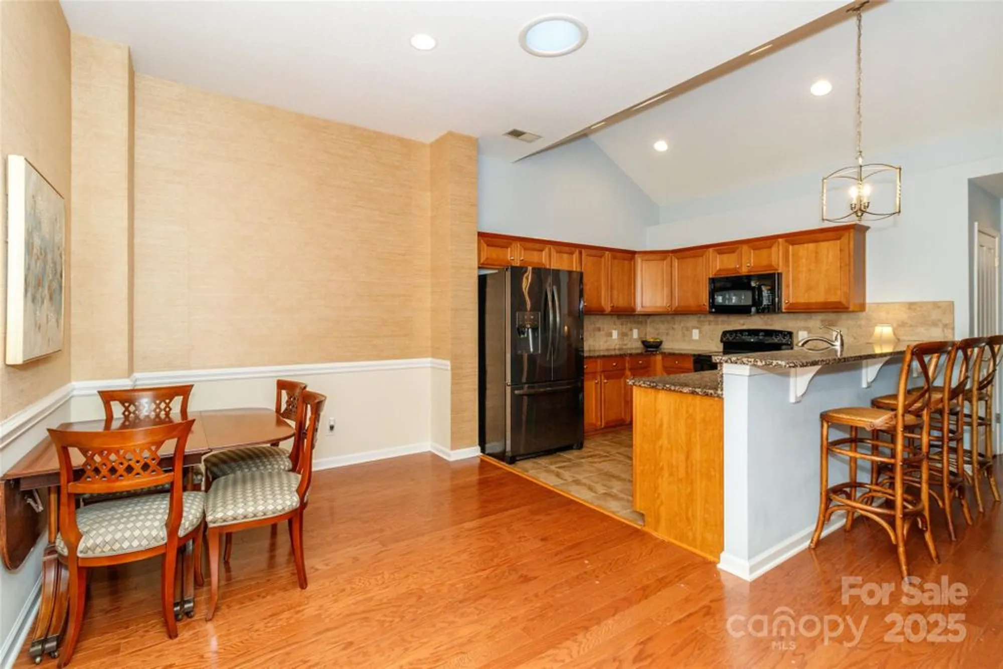 Property Slideshow image 17 of 39 | 3546 south bank ct, Matthews, NC, 28105