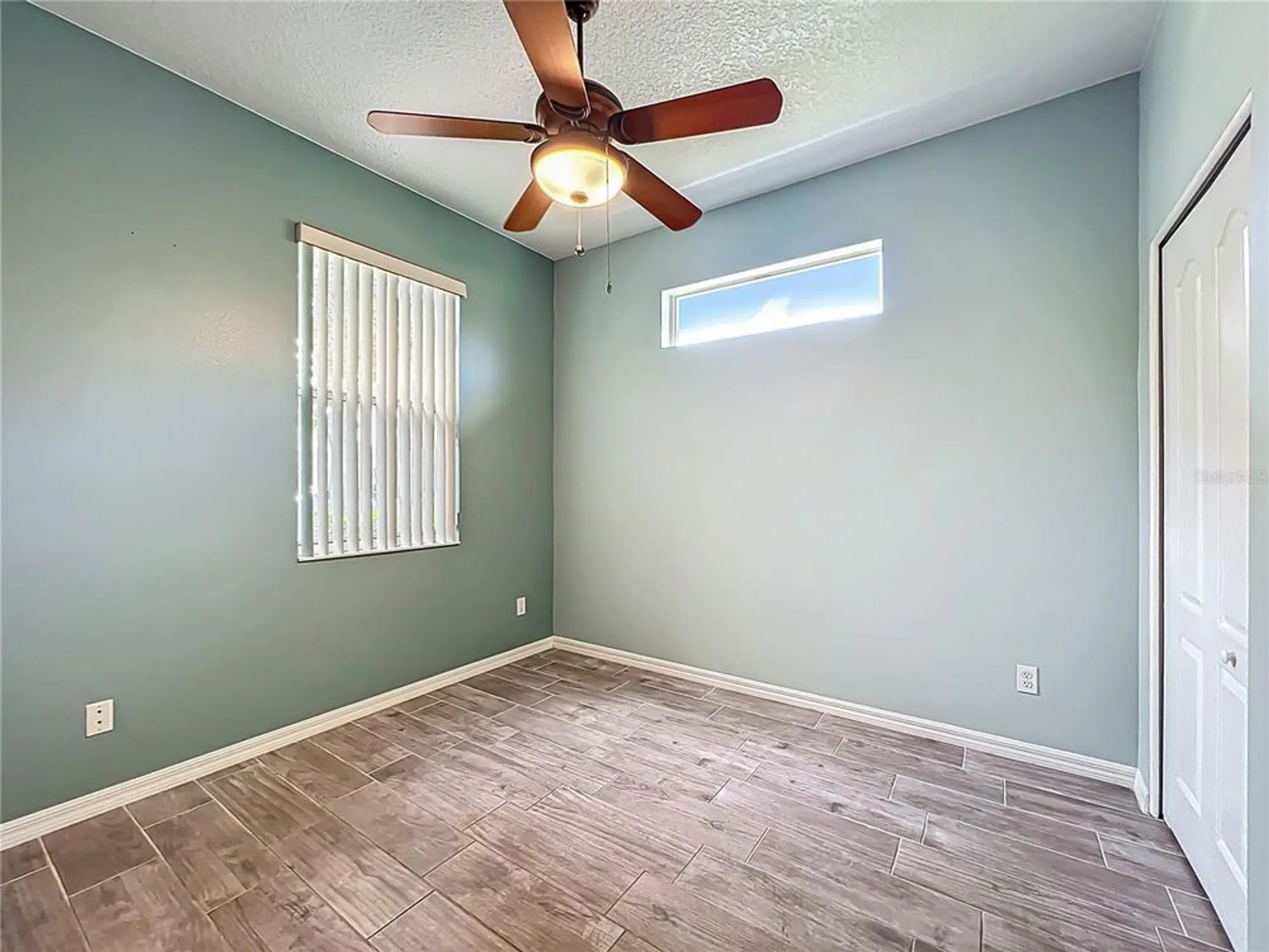 Property Slideshow image 21 of 53 | 1219 huntington greens dr, Sun City Center, FL, 33573