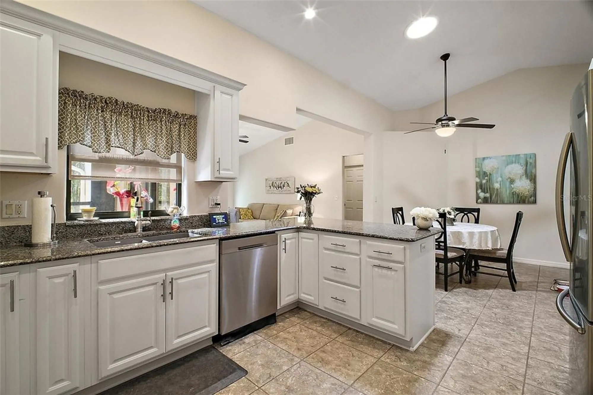 Property Slideshow image 20 of 29 | 27022 racquet cir, Leesburg, FL, 34748
