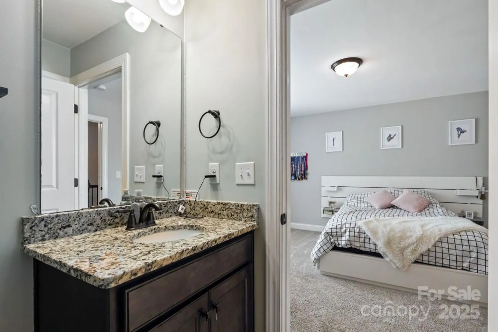 Property Slideshow image 36 of 48 | 142 canoe pole ln, Mooresville, NC, 28117