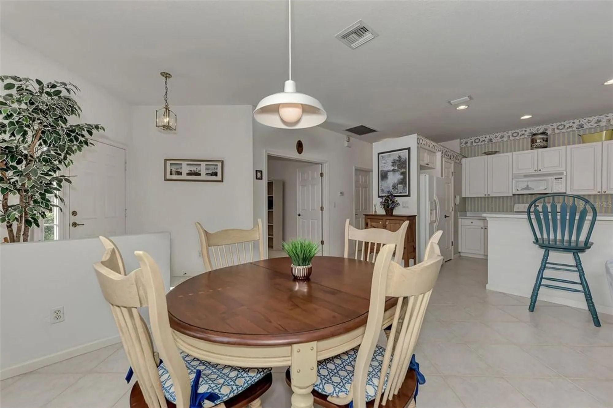 Property Slideshow image 10 of 67 | 3390 osprey ln, Port Charlotte, FL, 33953