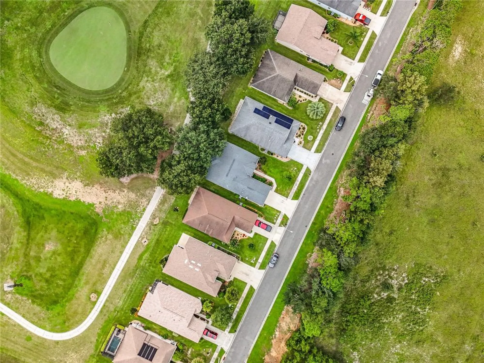 Property Slideshow image 39 of 49 | 27327 roanoke dr, Leesburg, FL, 34748