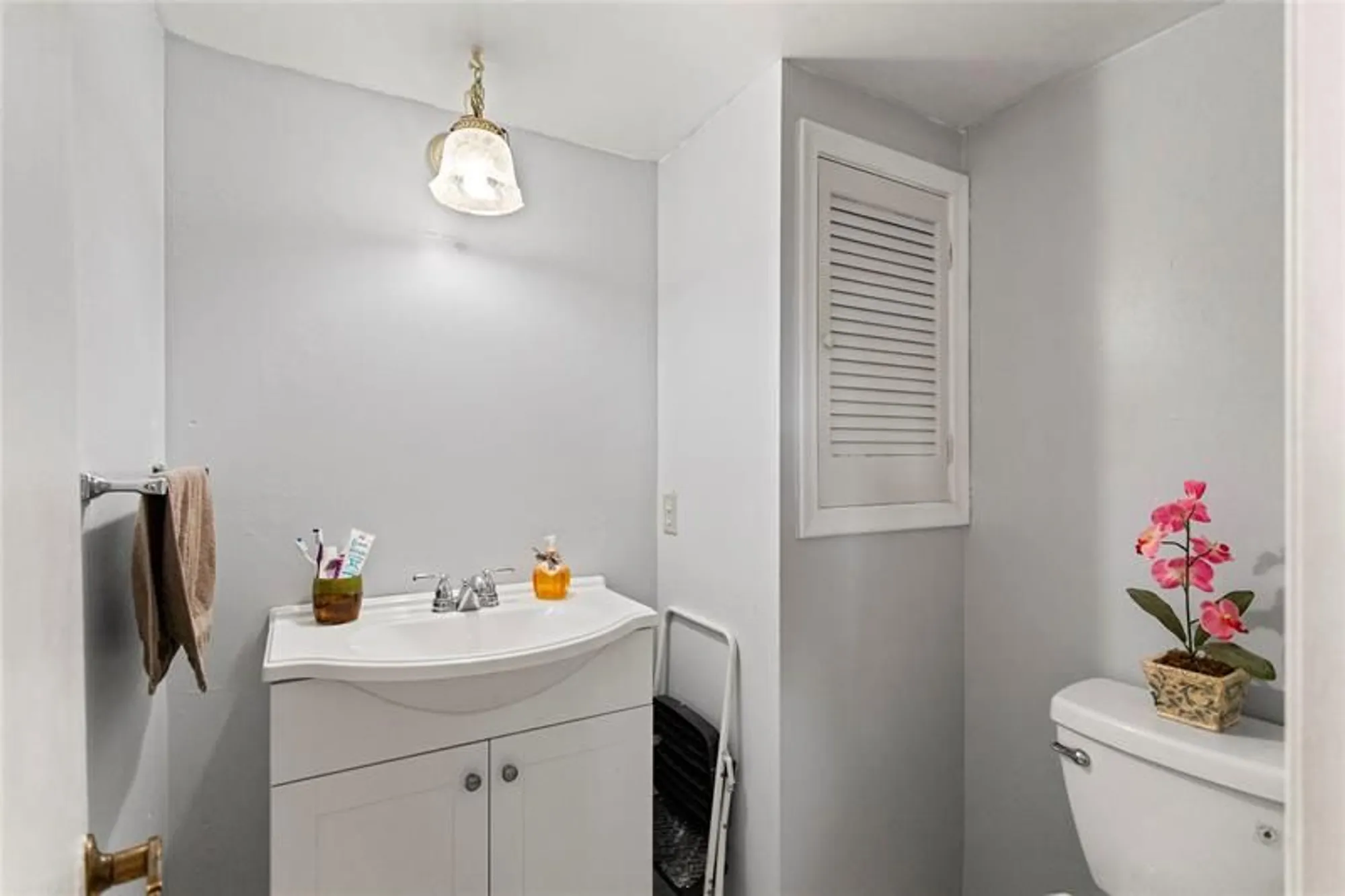 Property Slideshow image 11 of 44 | 8990 s hollybrook blvd 305, Pembroke Pines, FL, 33025
