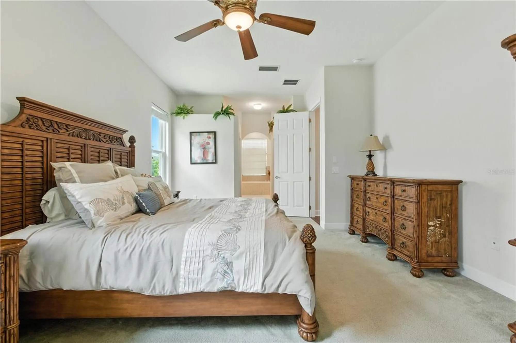 Property Slideshow image 12 of 57 | 457 golf vista cir, Davenport, FL, 33837