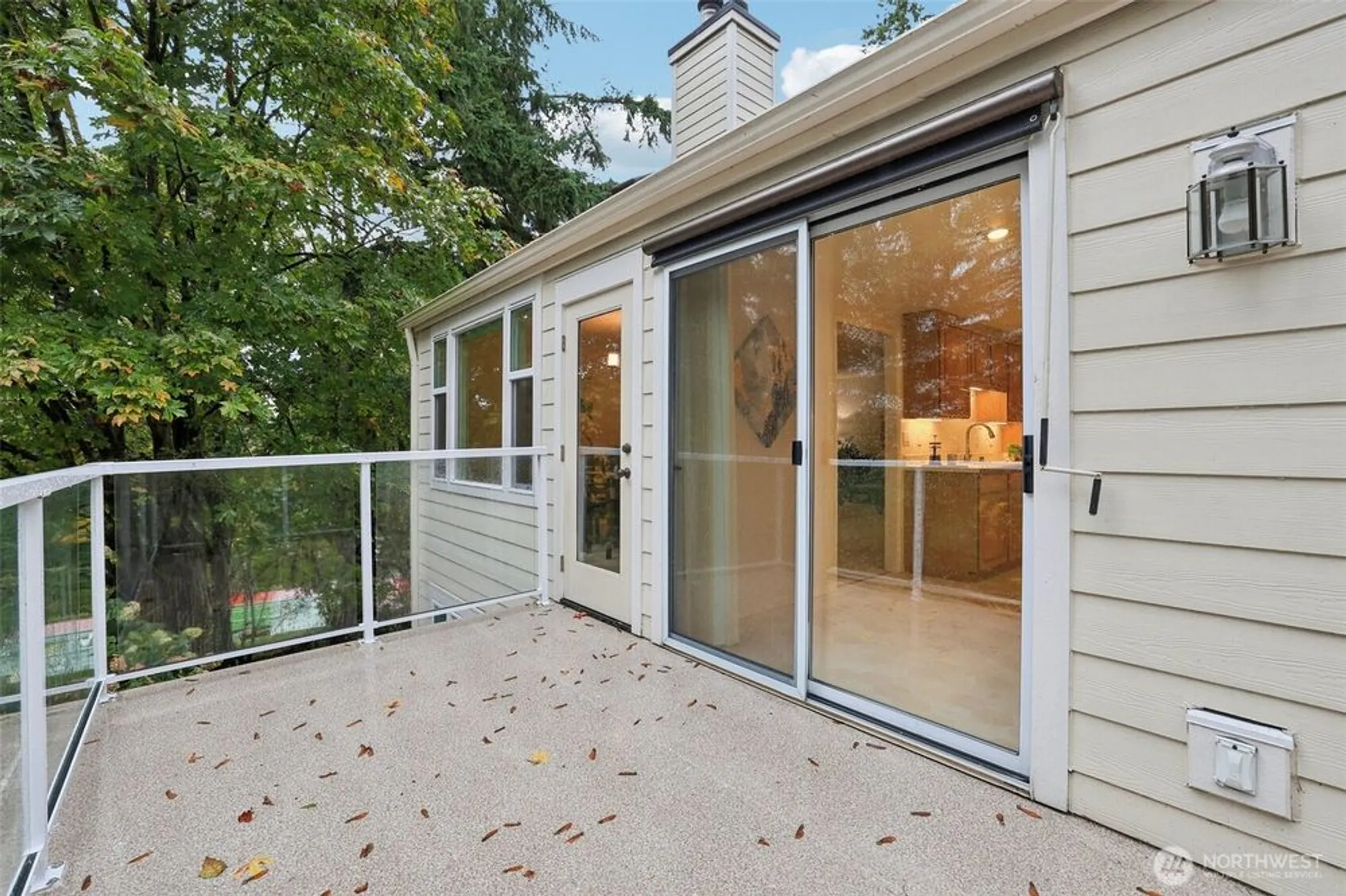 Property Slideshow image 34 of 40 | 22561 se 42nd ter # 2211, Issaquah, WA, 98029