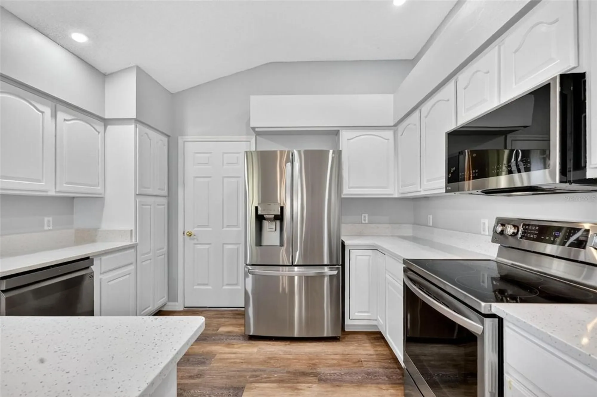 Property Slideshow image 9 of 35 | 511 loma paseo dr, The Villages, FL, 32159