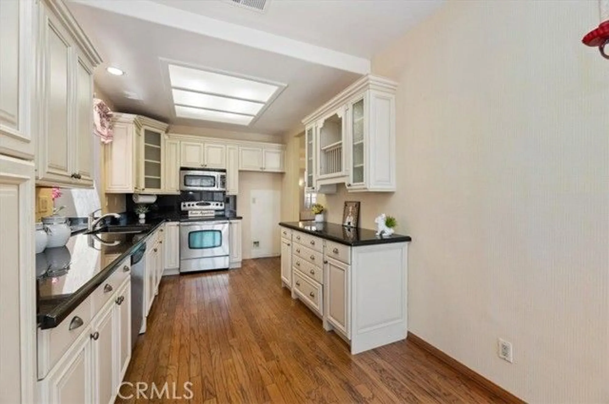 Property Slideshow image 20 of 69 | 24181 via prima vera, Murrieta, CA, 92562