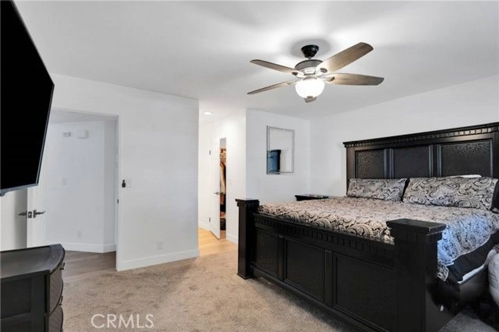 Property Slideshow image 14 of 27 | 11722 oak st, Apple Valley, CA, 92308