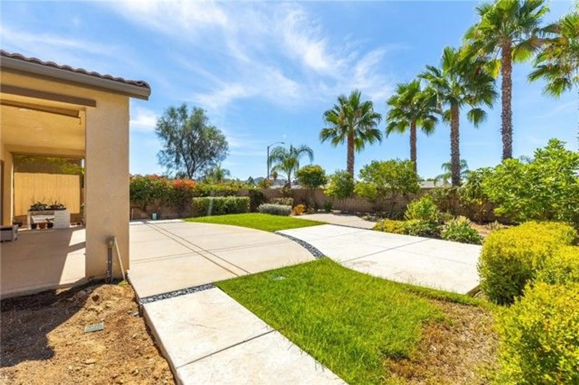 Property Slideshow image 21 of 28 | 26323 desert rose ln, Menifee, CA, 92586