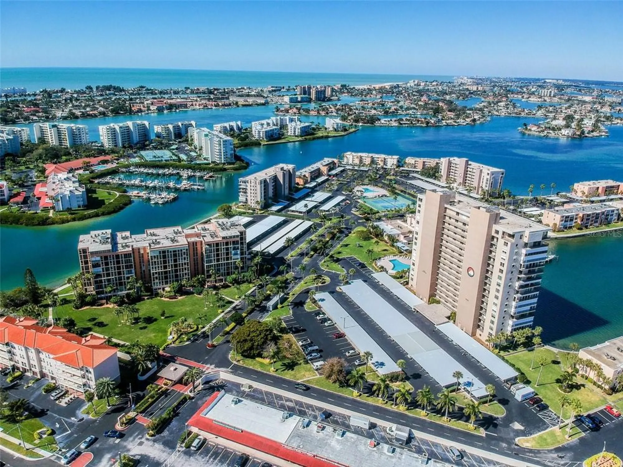 Property Slideshow image 33 of 93 | 7400 sun island dr 207, South Pasadena, FL, 33707