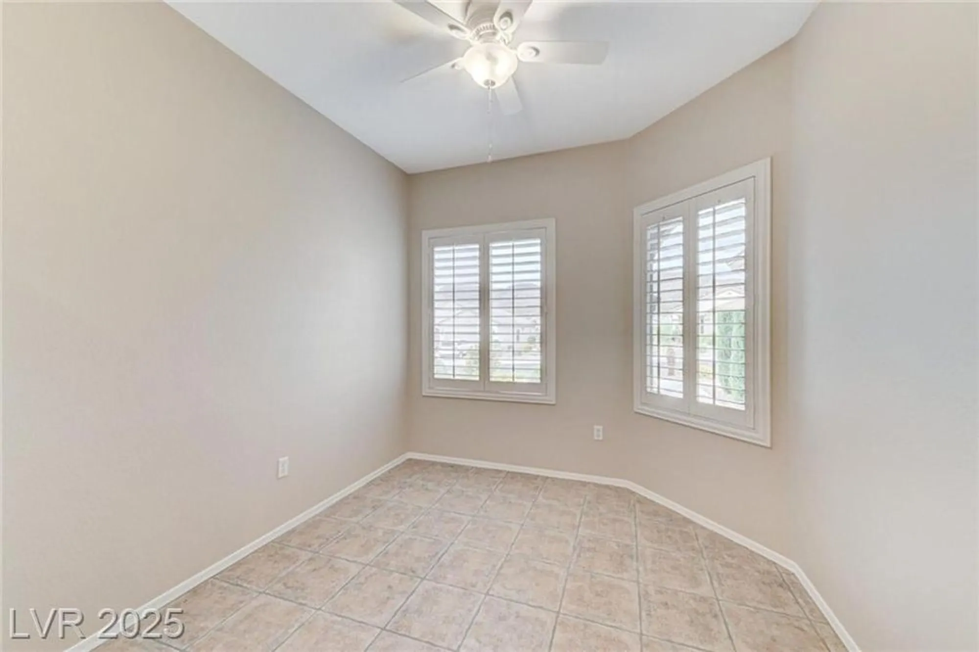 Property Slideshow image 24 of 93 | 2160 tiger links dr, Henderson, NV, 89012