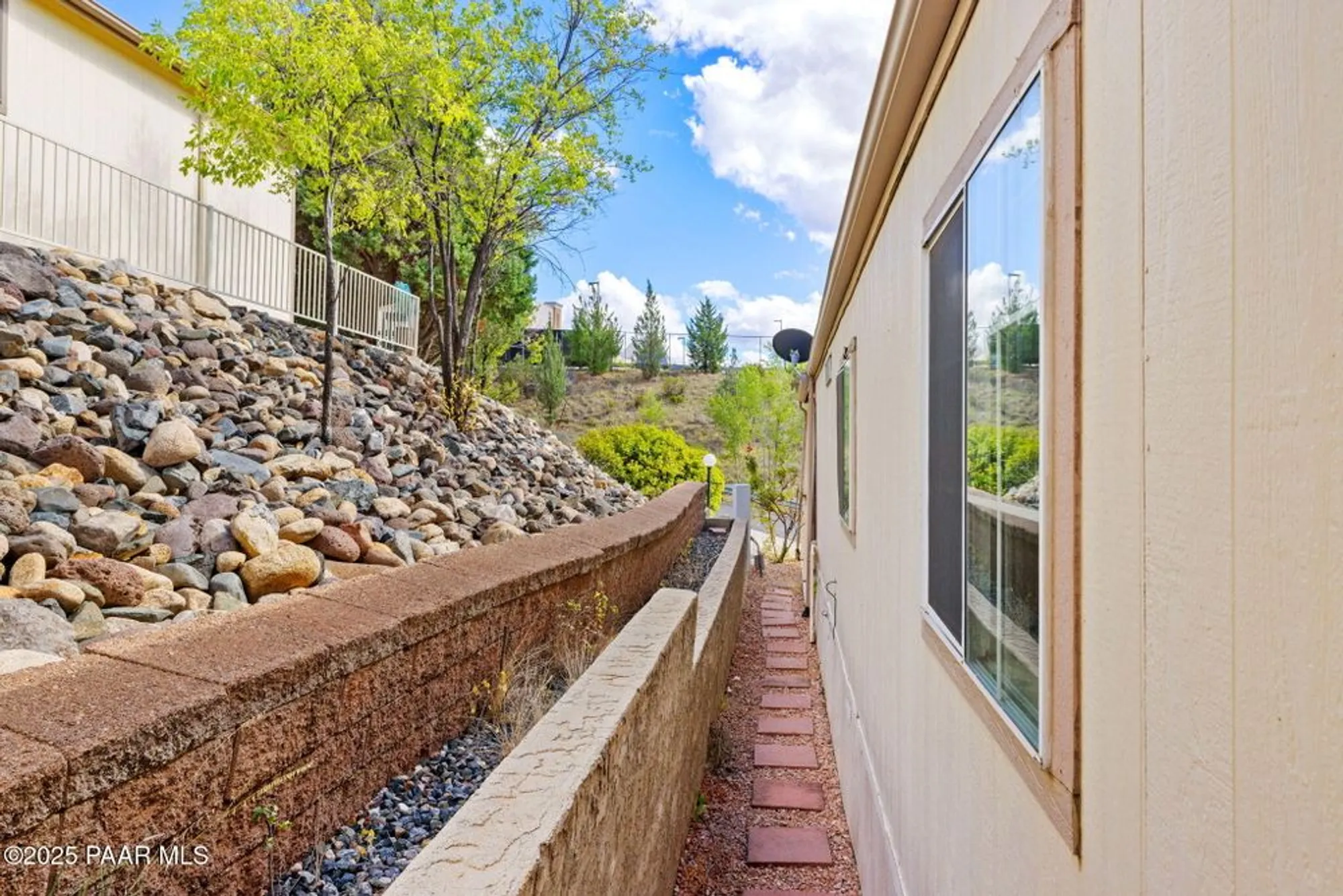 Property Slideshow image 15 of 17 | 2486 hilltop rd, Prescott, AZ, 86301